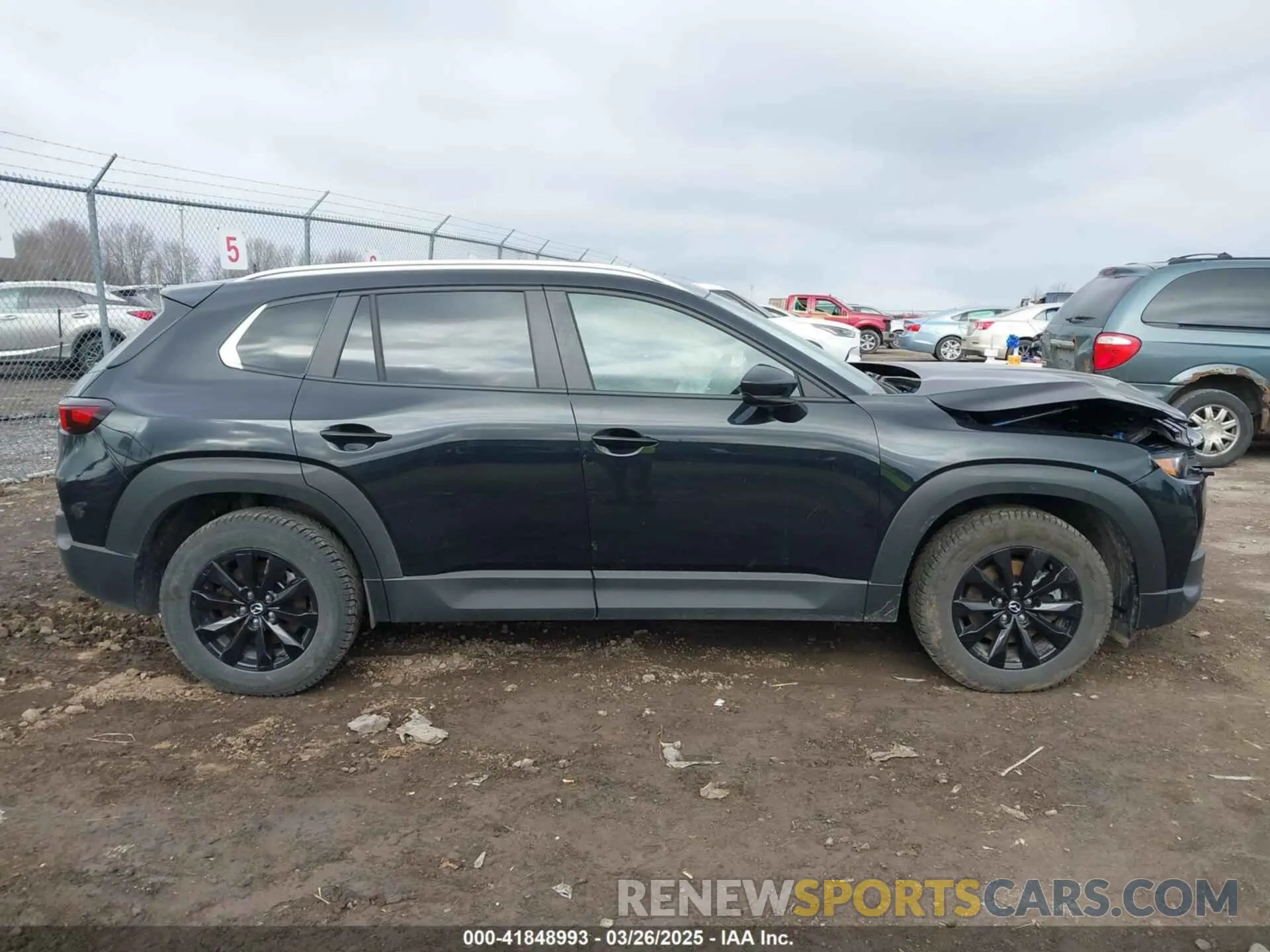 14 fotografías del automóvil dañado 7MMVABBM0RN244794 MAZDA CX-50 2024
