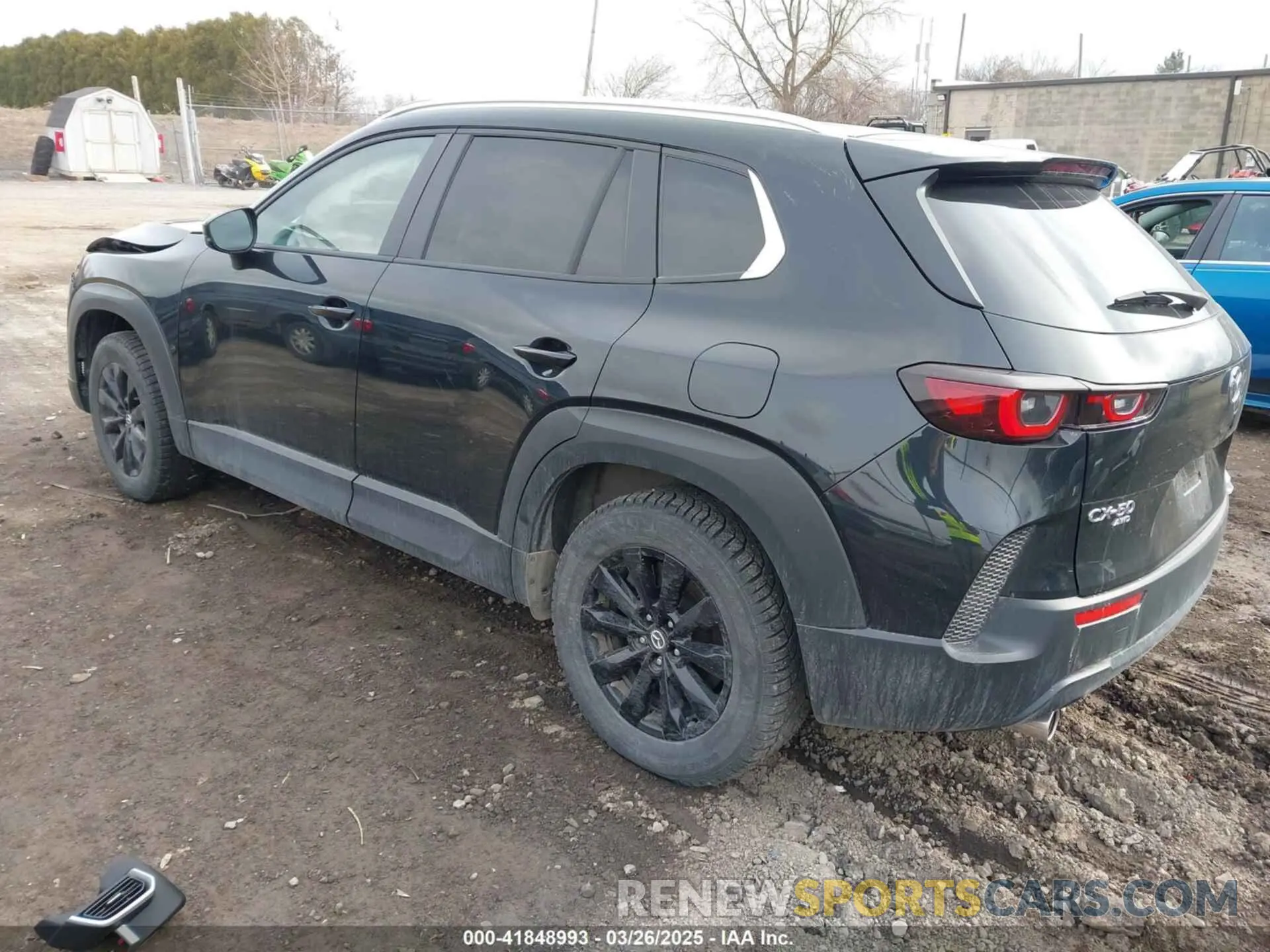 3 fotografías del automóvil dañado 7MMVABBM0RN244794 MAZDA CX-50 2024