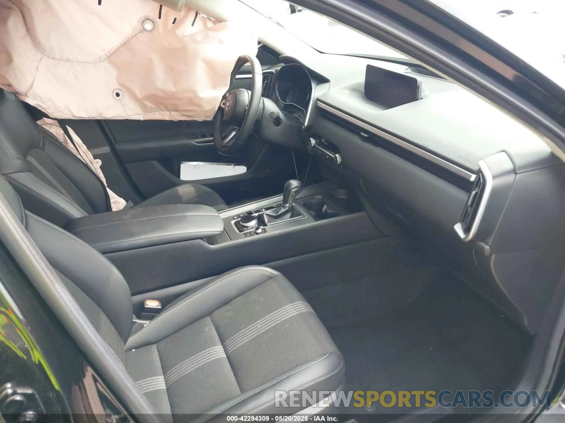5 fotografías del automóvil dañado 7MMVABBM1RN181625 MAZDA CX-50 2024