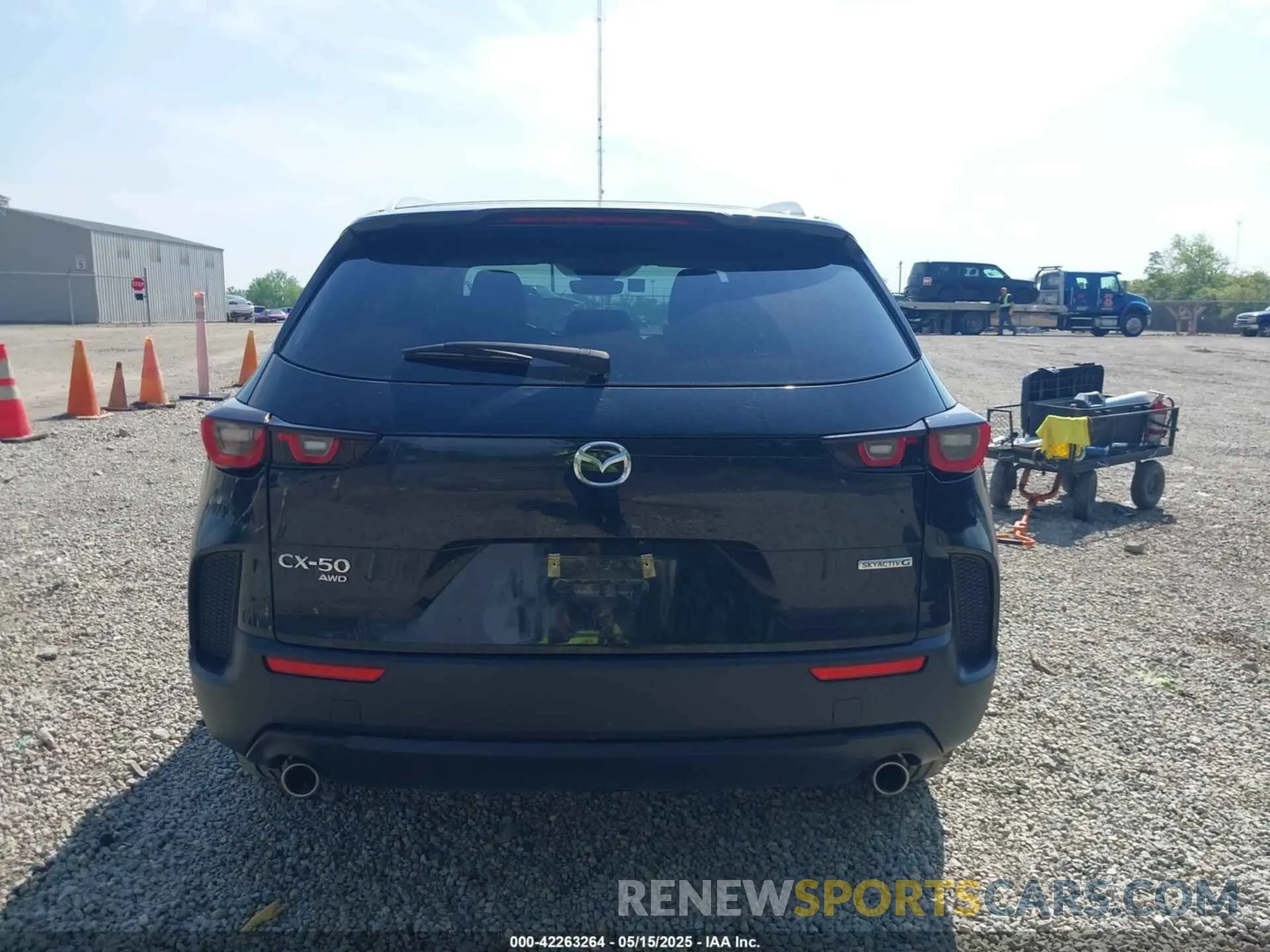 17 fotografías del automóvil dañado 7MMVABBM7RN180981 MAZDA CX-50 2024
