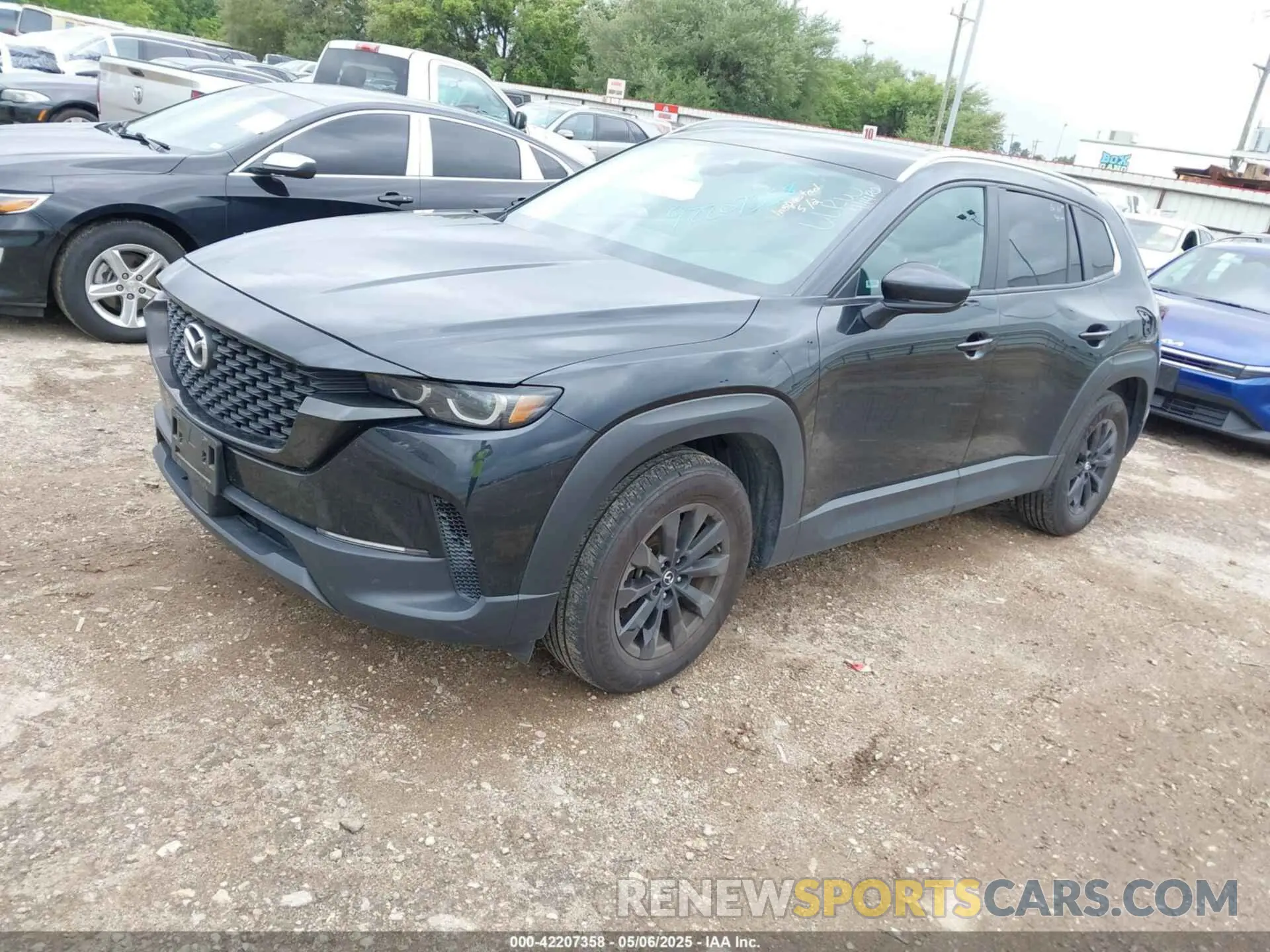 2 fotografías del automóvil dañado 7MMVABBM8RN175773 MAZDA CX-50 2024