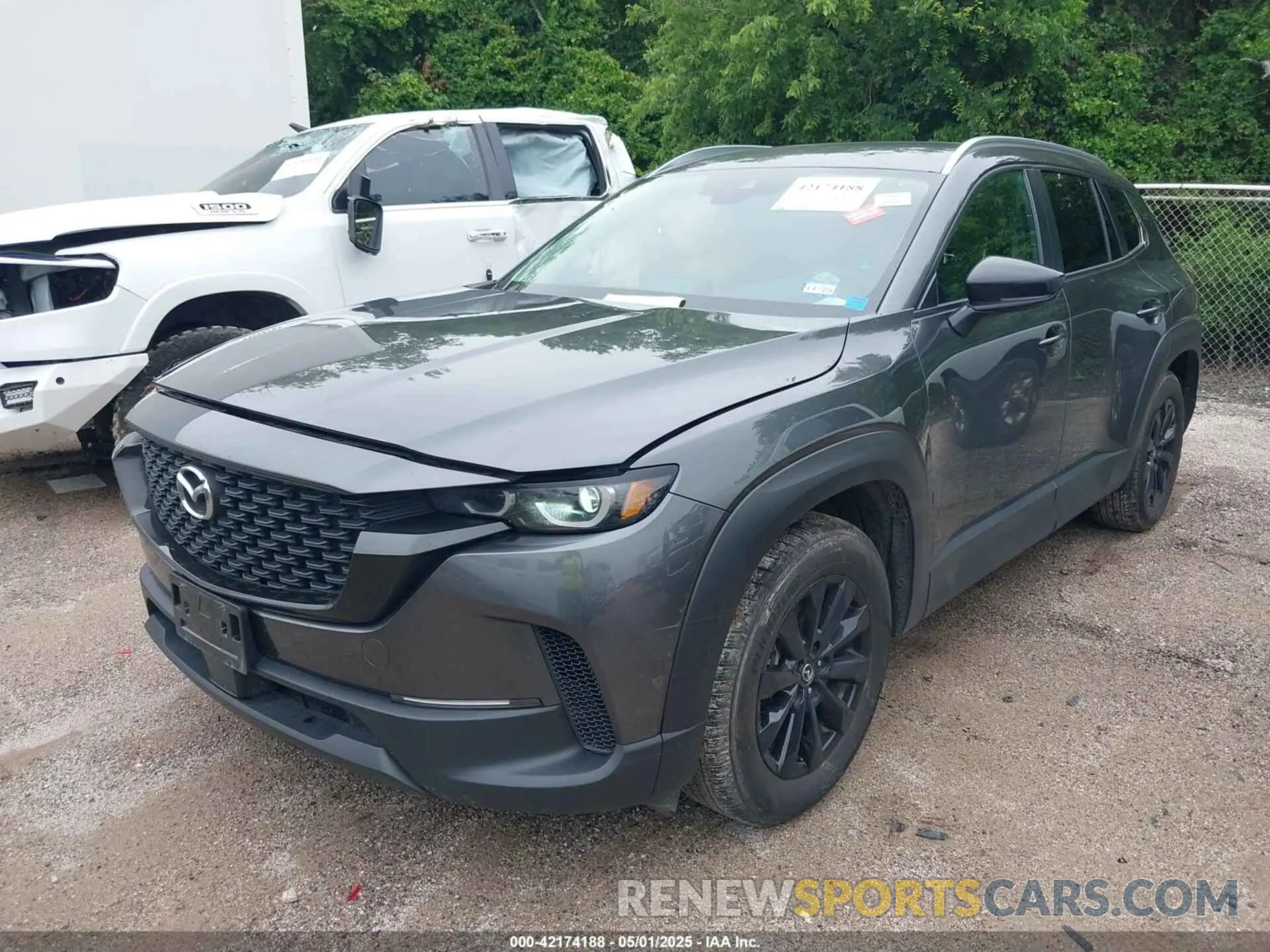 2 fotografías del automóvil dañado 7MMVABBMXRN183342 MAZDA CX-50 2024
