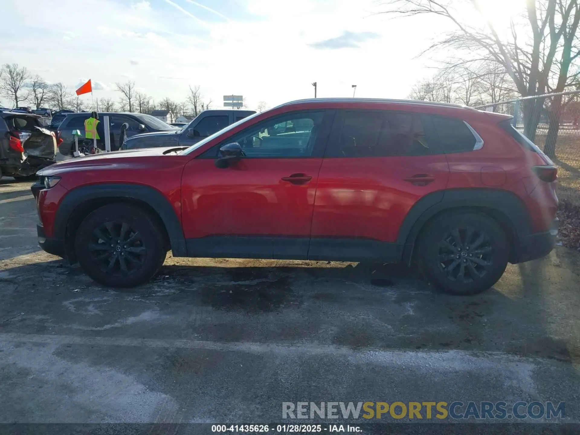 14 fotografías del automóvil dañado 7MMVABDM2RN219036 MAZDA CX-50 2024