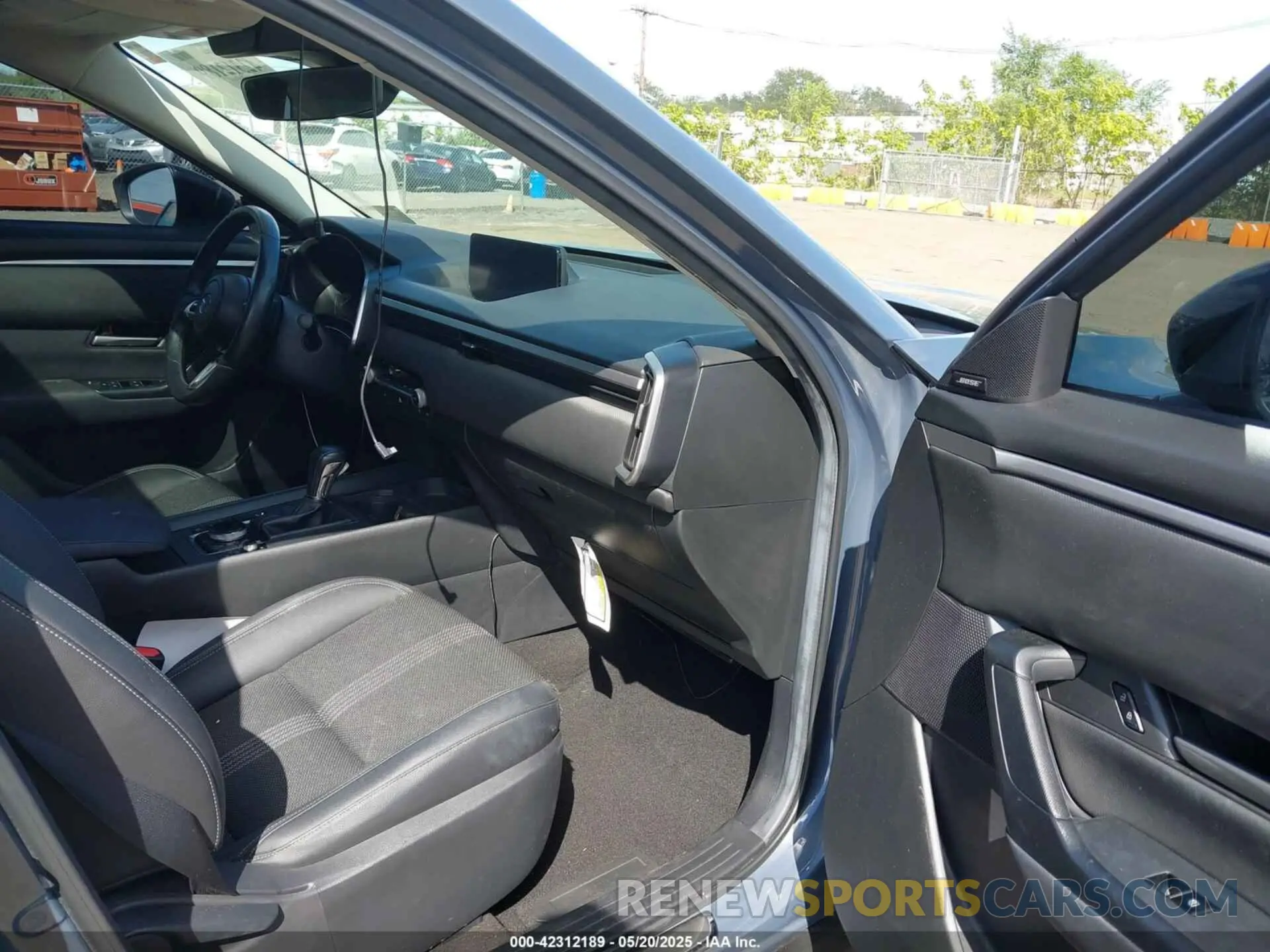 5 fotografías del automóvil dañado 7MMVABDM7RN160582 MAZDA CX-50 2024