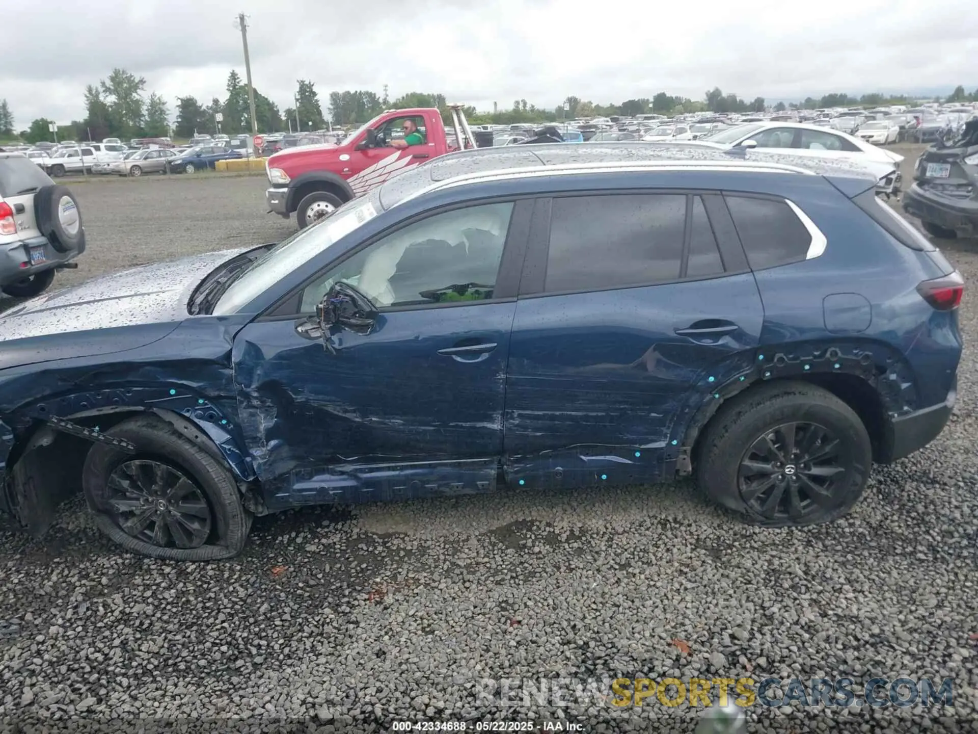 13 fotografías del automóvil dañado 7MMVABDM7RN187975 MAZDA CX-50 2024