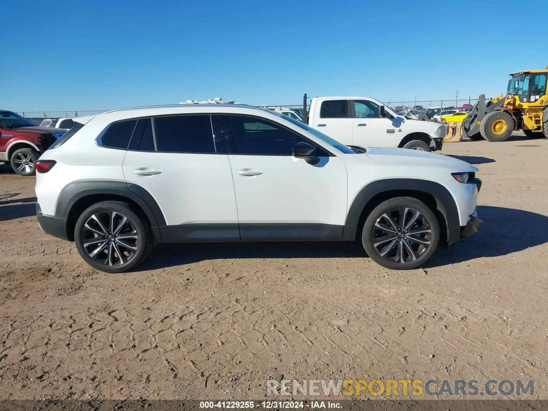 13 fotografías del automóvil dañado 7MMVABDY0RN186511 MAZDA CX-50 2024