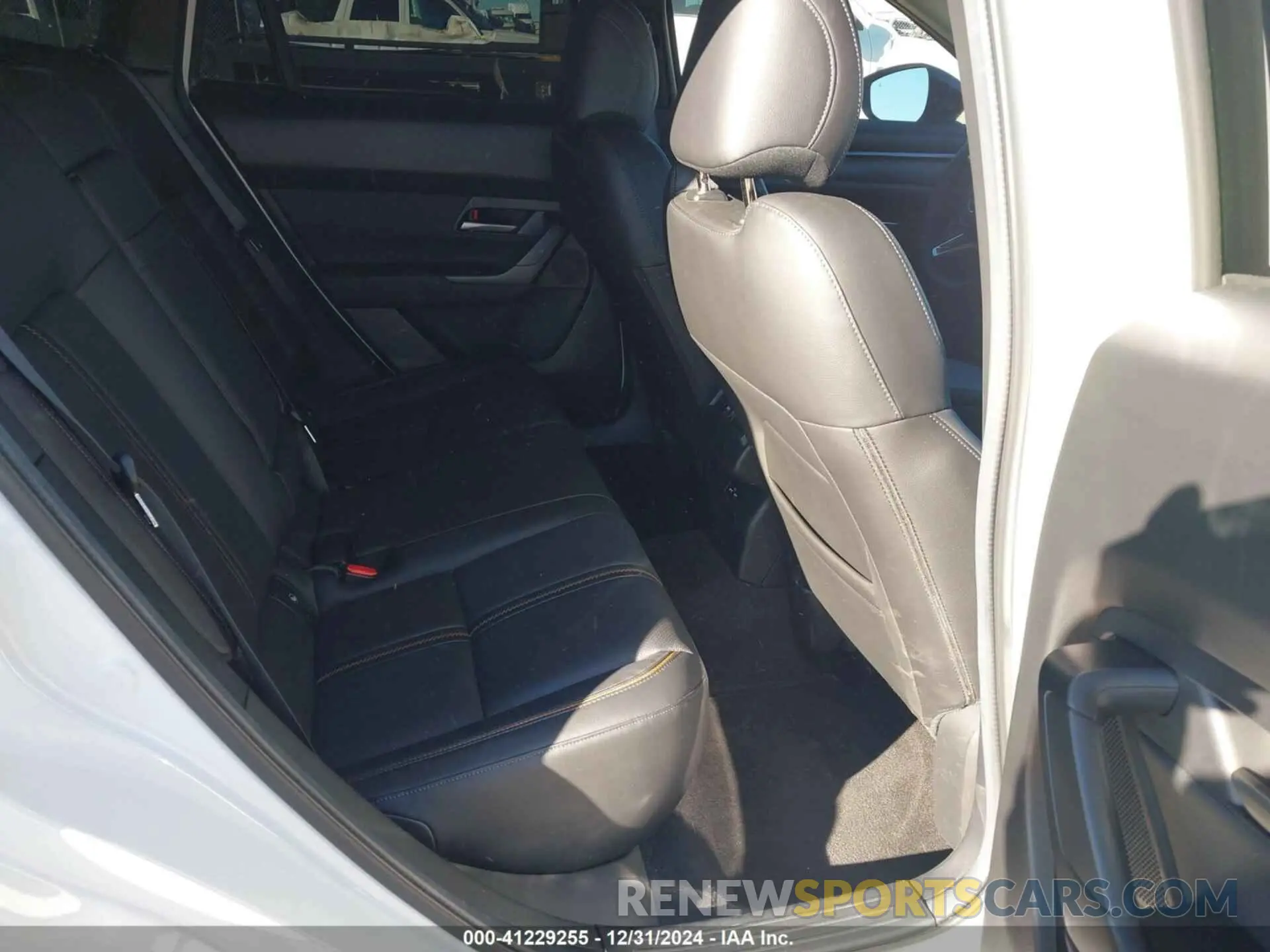8 fotografías del automóvil dañado 7MMVABDY0RN186511 MAZDA CX-50 2024