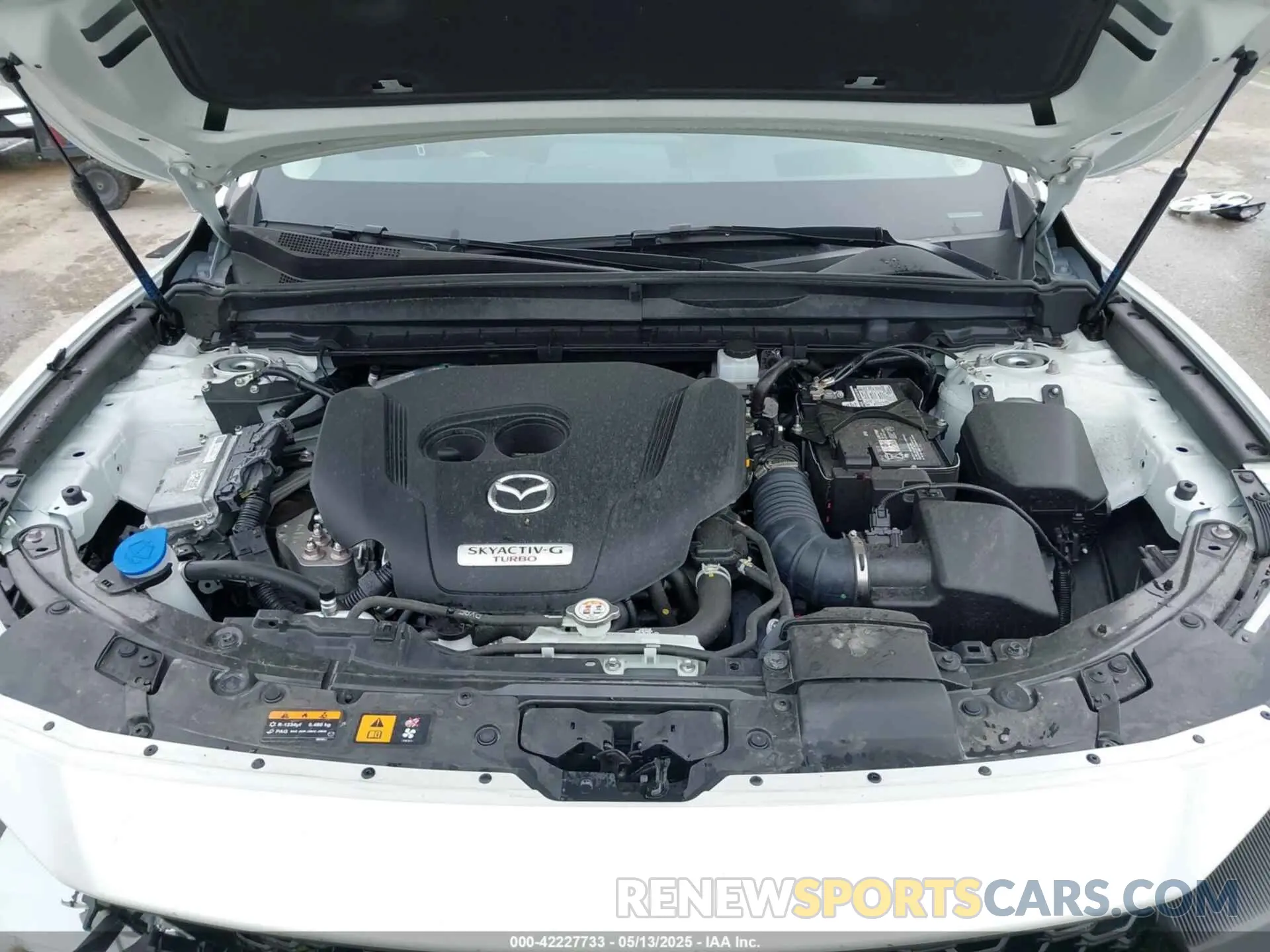 10 fotografías del automóvil dañado 7MMVABDY6RN242385 MAZDA CX-50 2024
