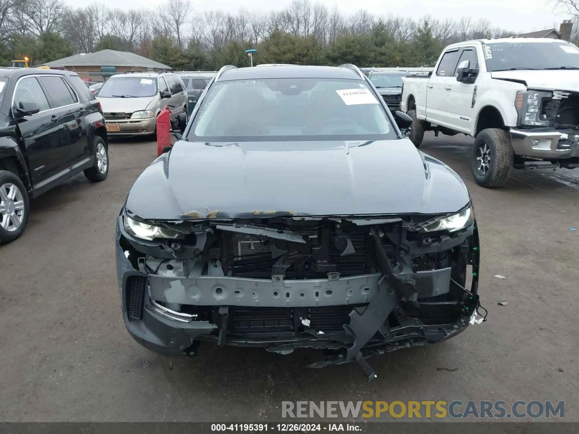 12 fotografías del automóvil dañado 7MMVABDY8RN234014 MAZDA CX-50 2024