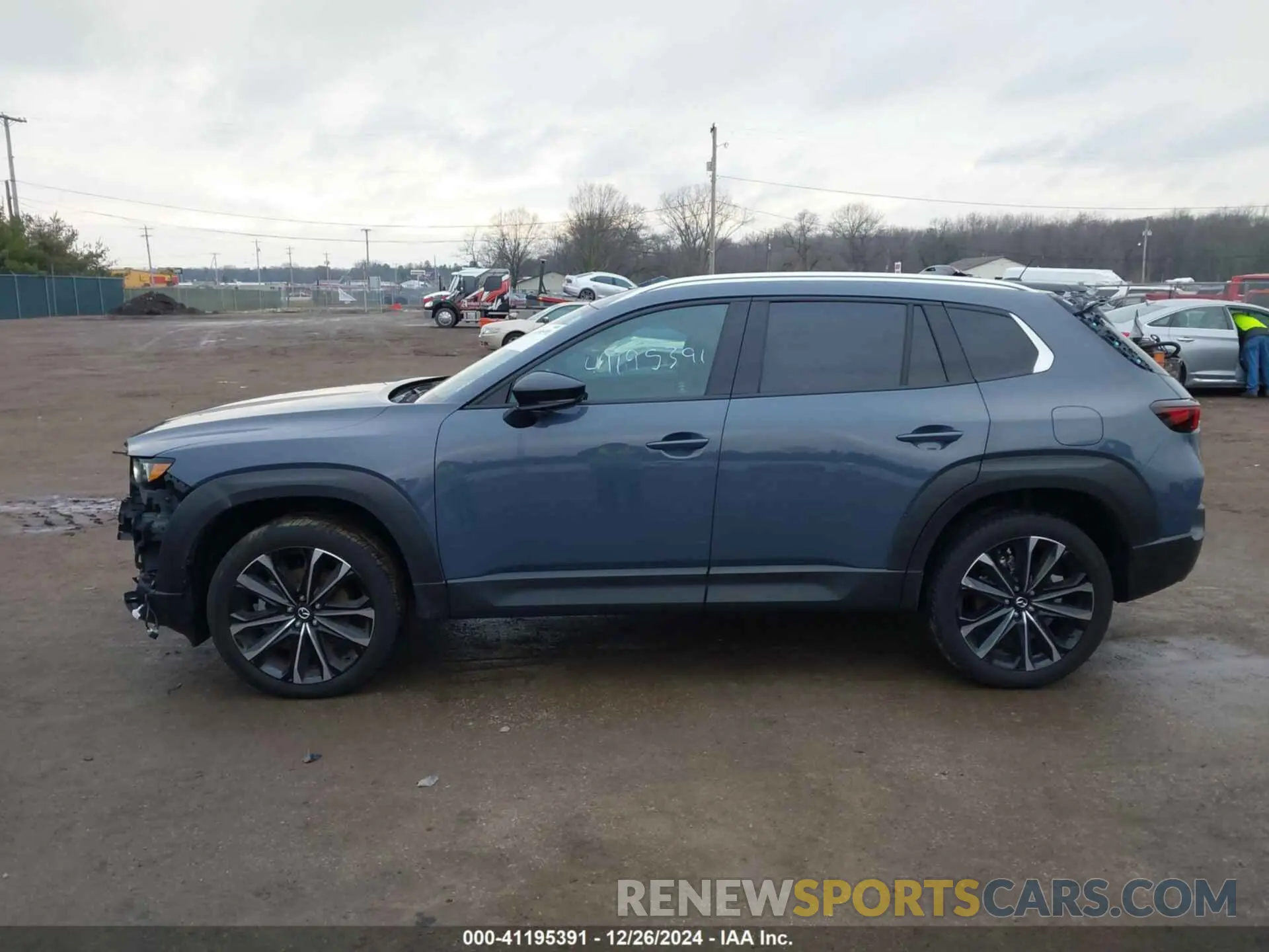 14 fotografías del automóvil dañado 7MMVABDY8RN234014 MAZDA CX-50 2024