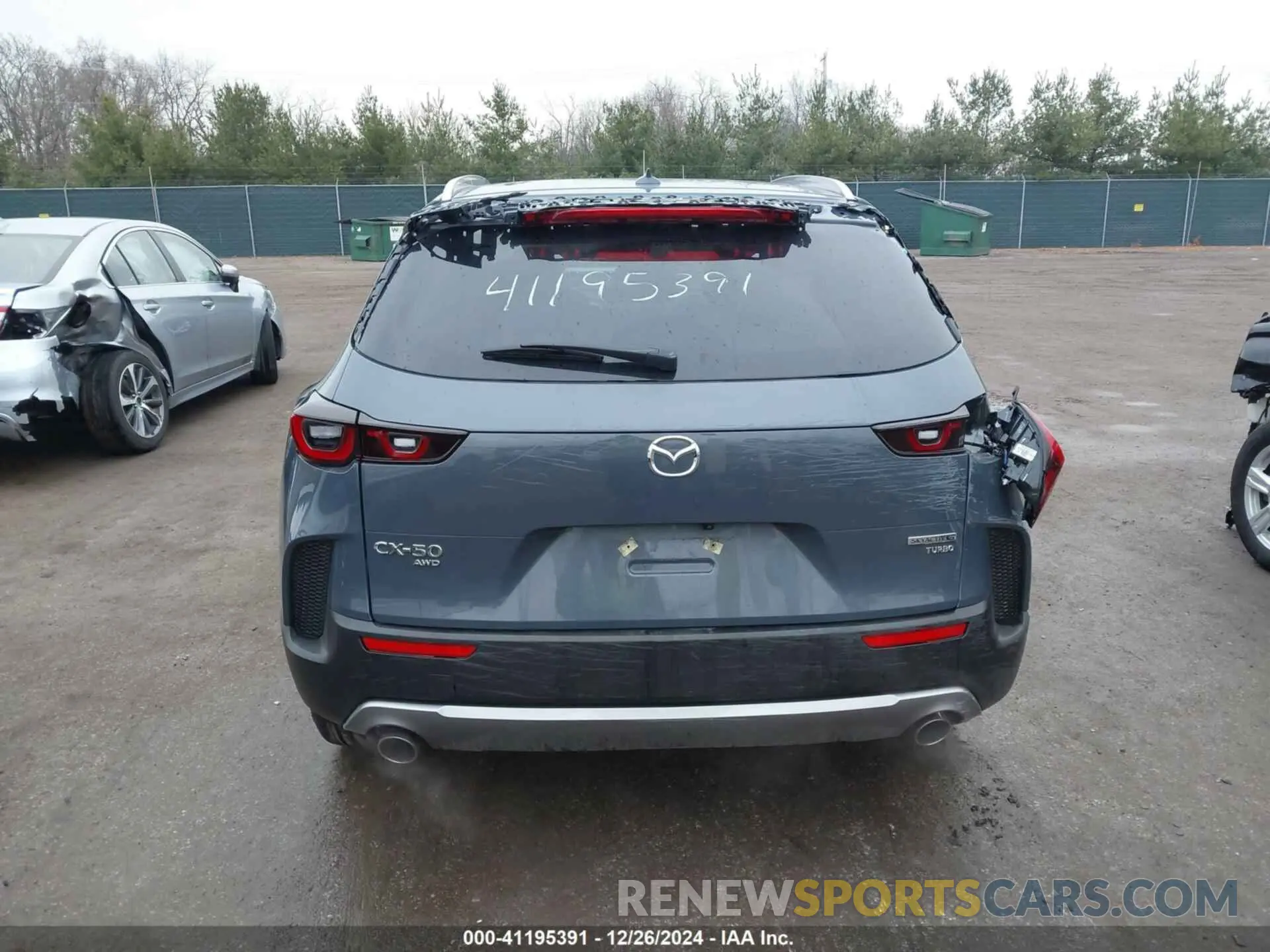 16 fotografías del automóvil dañado 7MMVABDY8RN234014 MAZDA CX-50 2024
