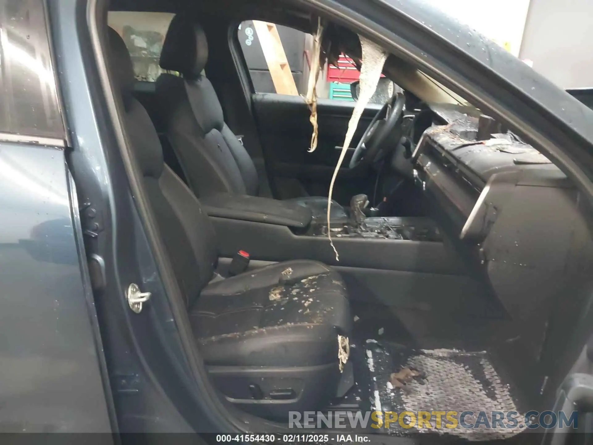5 fotografías del automóvil dañado 7MMVABEY9RN157071 MAZDA CX-50 2024
