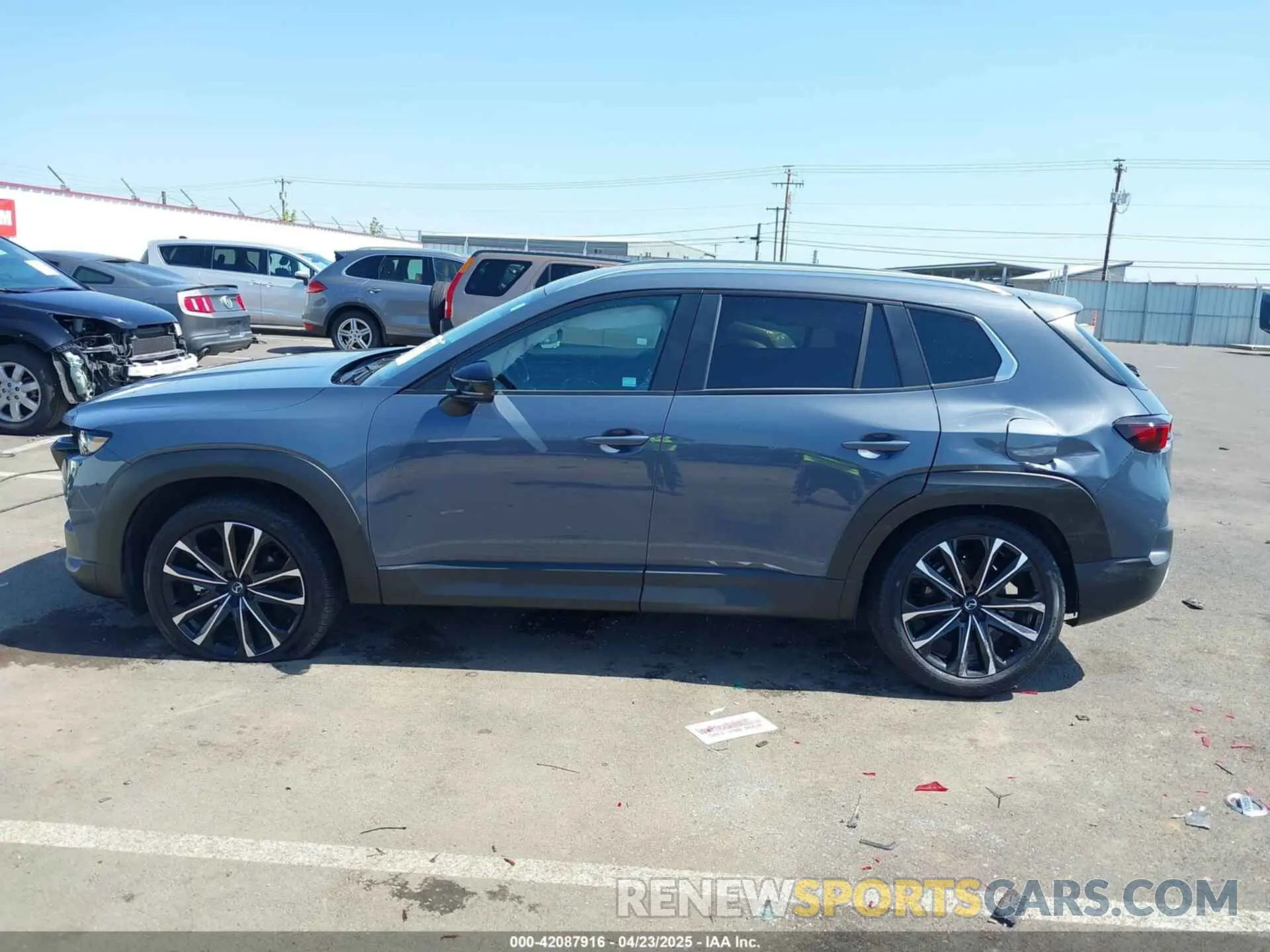14 fotografías del automóvil dañado 7MMVABXY1RN202565 MAZDA CX-50 2024