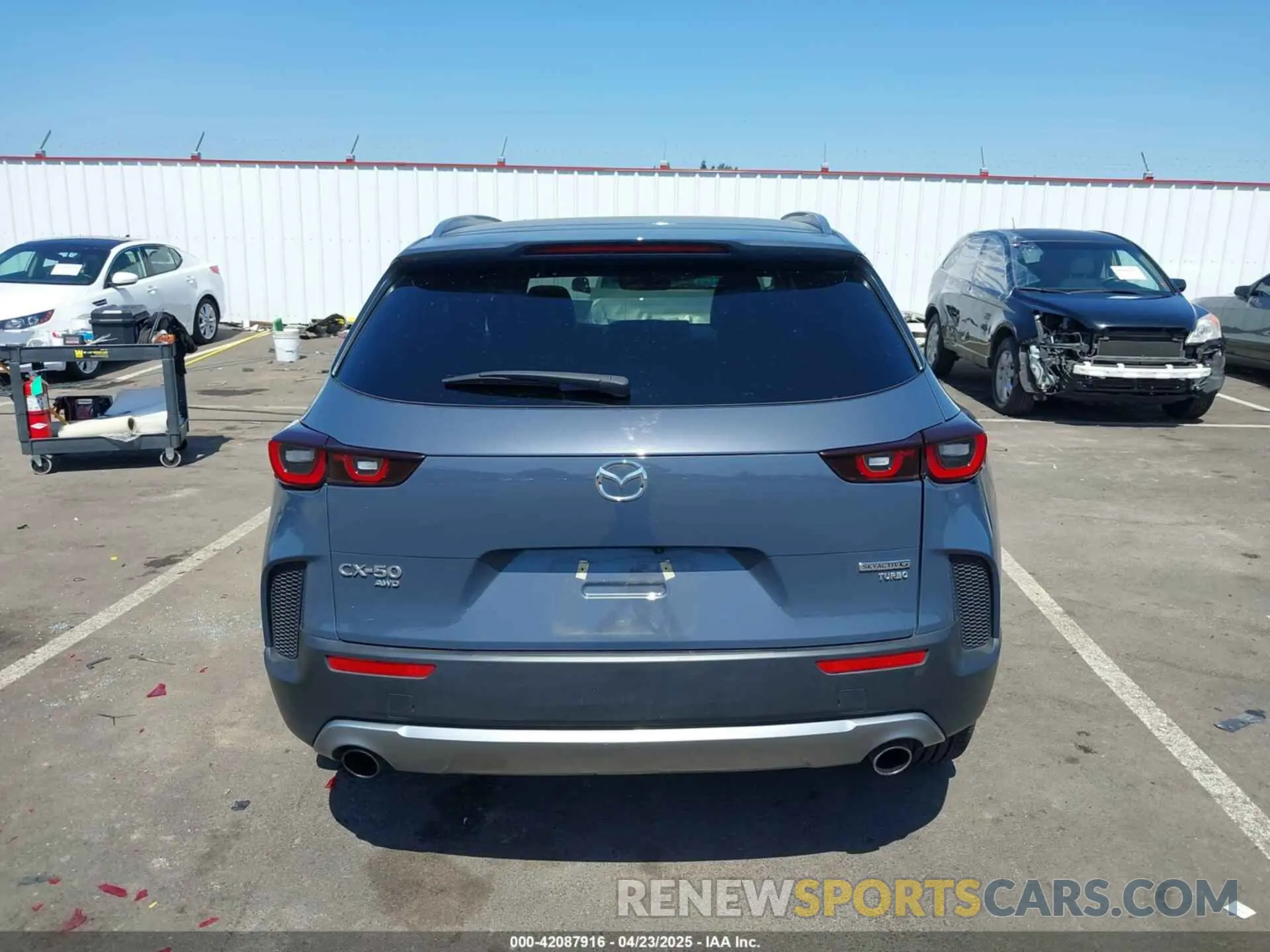 16 fotografías del automóvil dañado 7MMVABXY1RN202565 MAZDA CX-50 2024