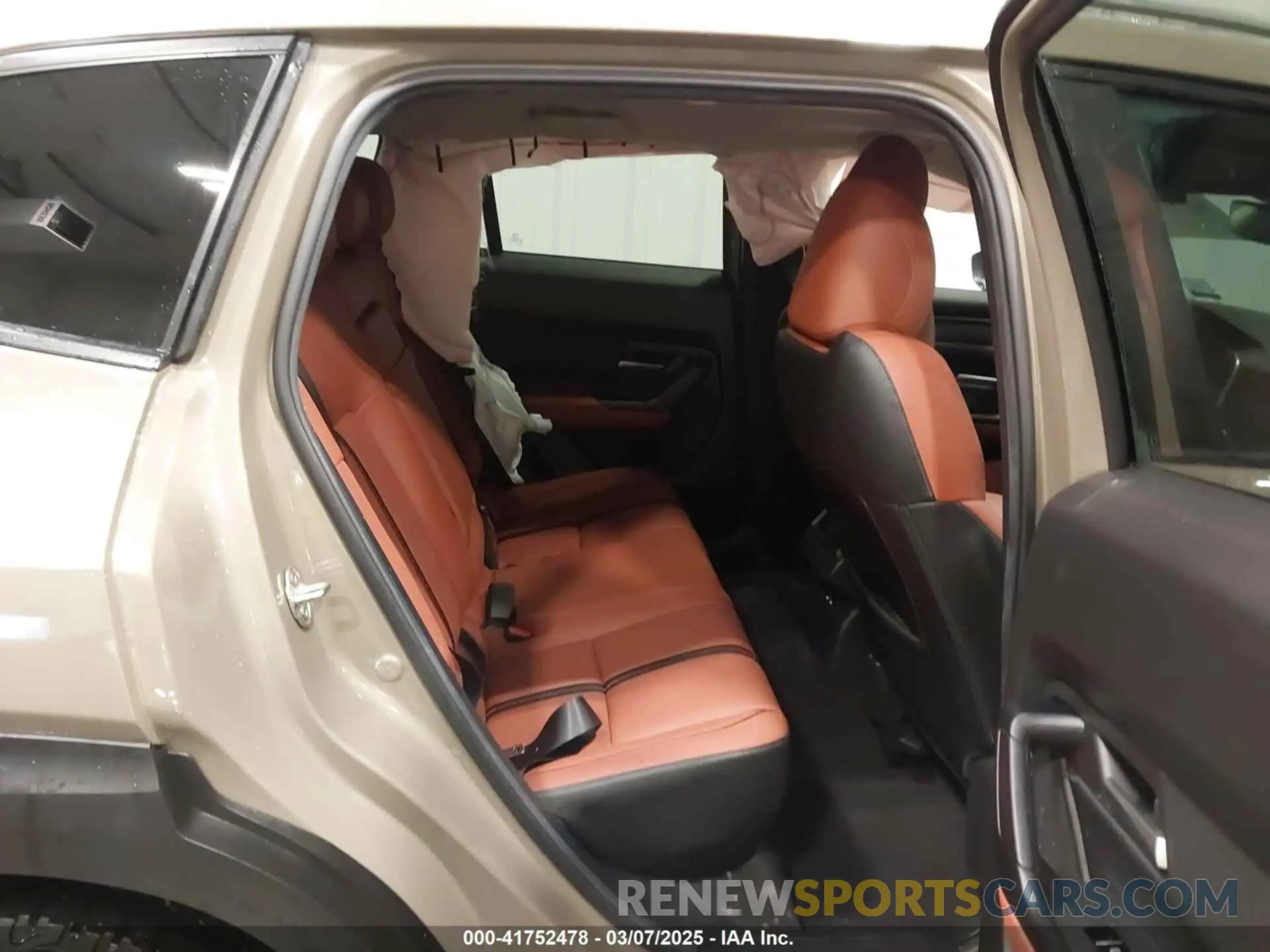 8 fotografías del automóvil dañado 7MMVABXY4RN181596 MAZDA CX-50 2024
