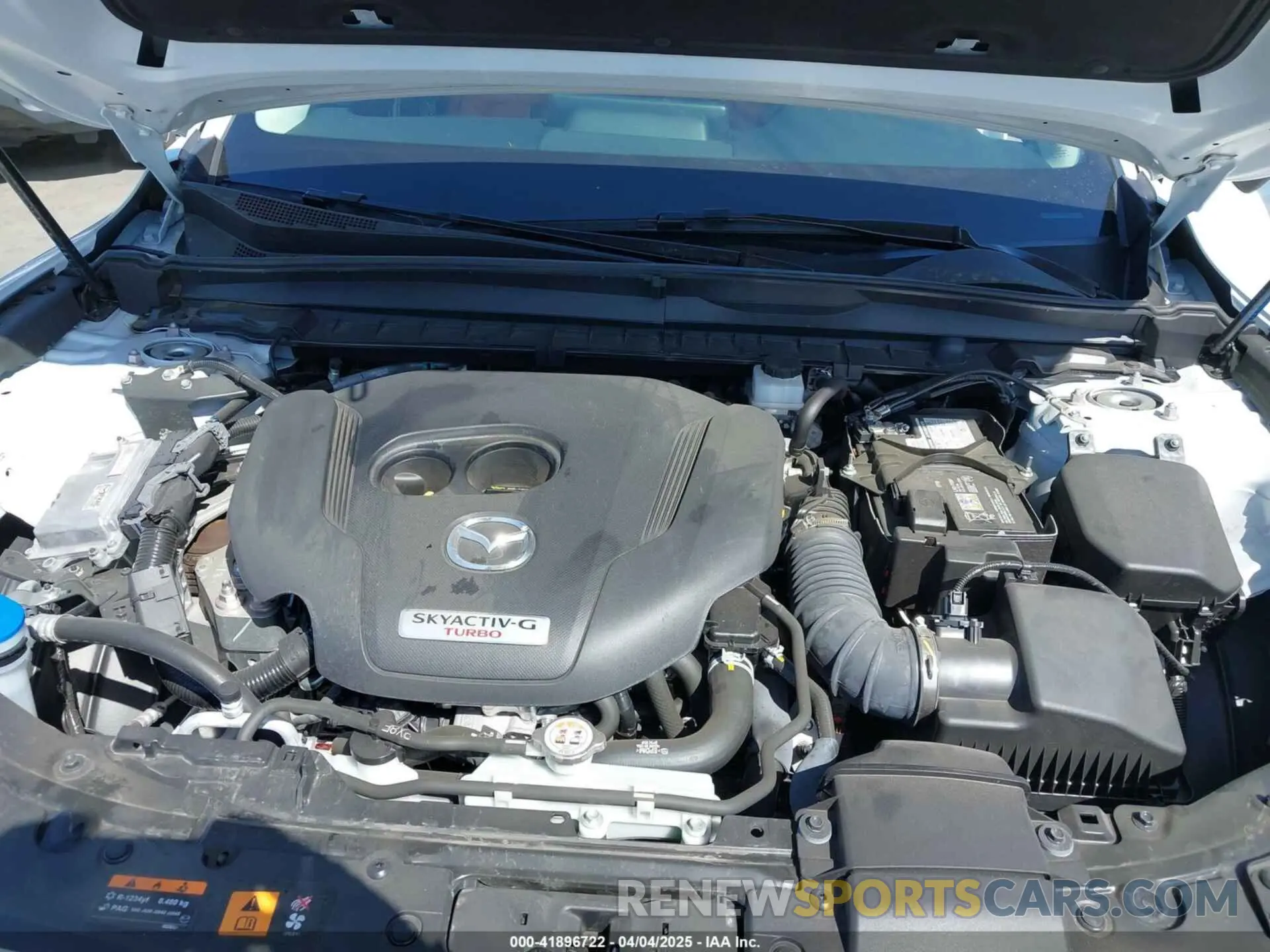 10 fotografías del automóvil dañado 7MMVABXY5RN205758 MAZDA CX-50 2024