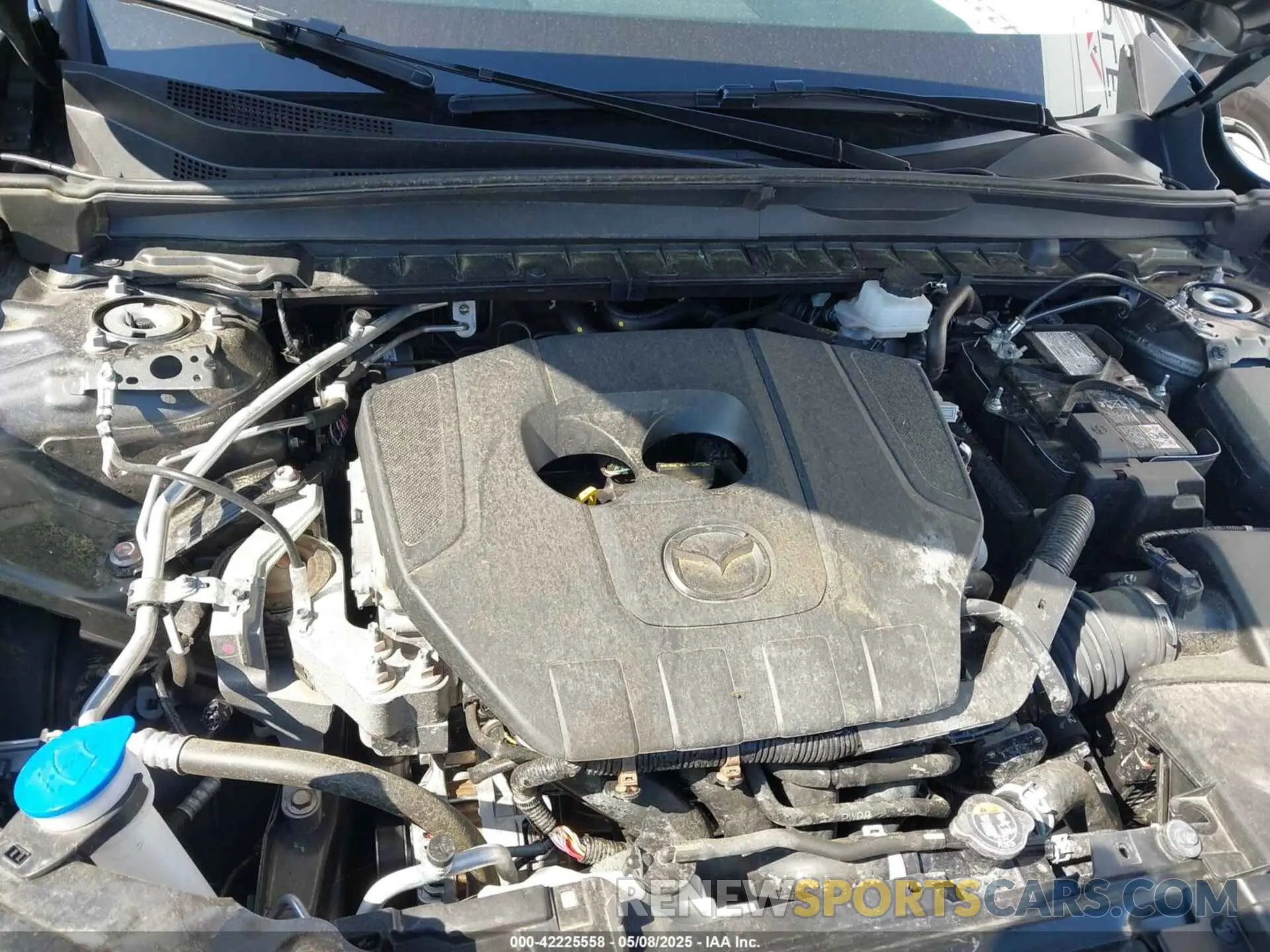 10 fotografías del automóvil dañado 7MMVABBM5SN305546 MAZDA CX-50 2025
