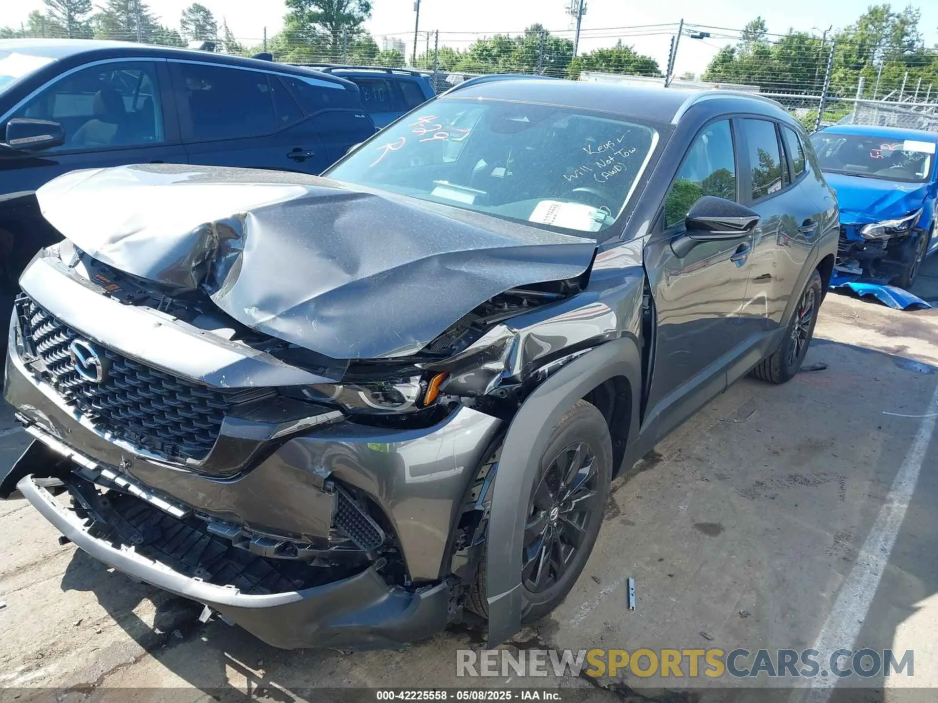 2 fotografías del automóvil dañado 7MMVABBM5SN305546 MAZDA CX-50 2025