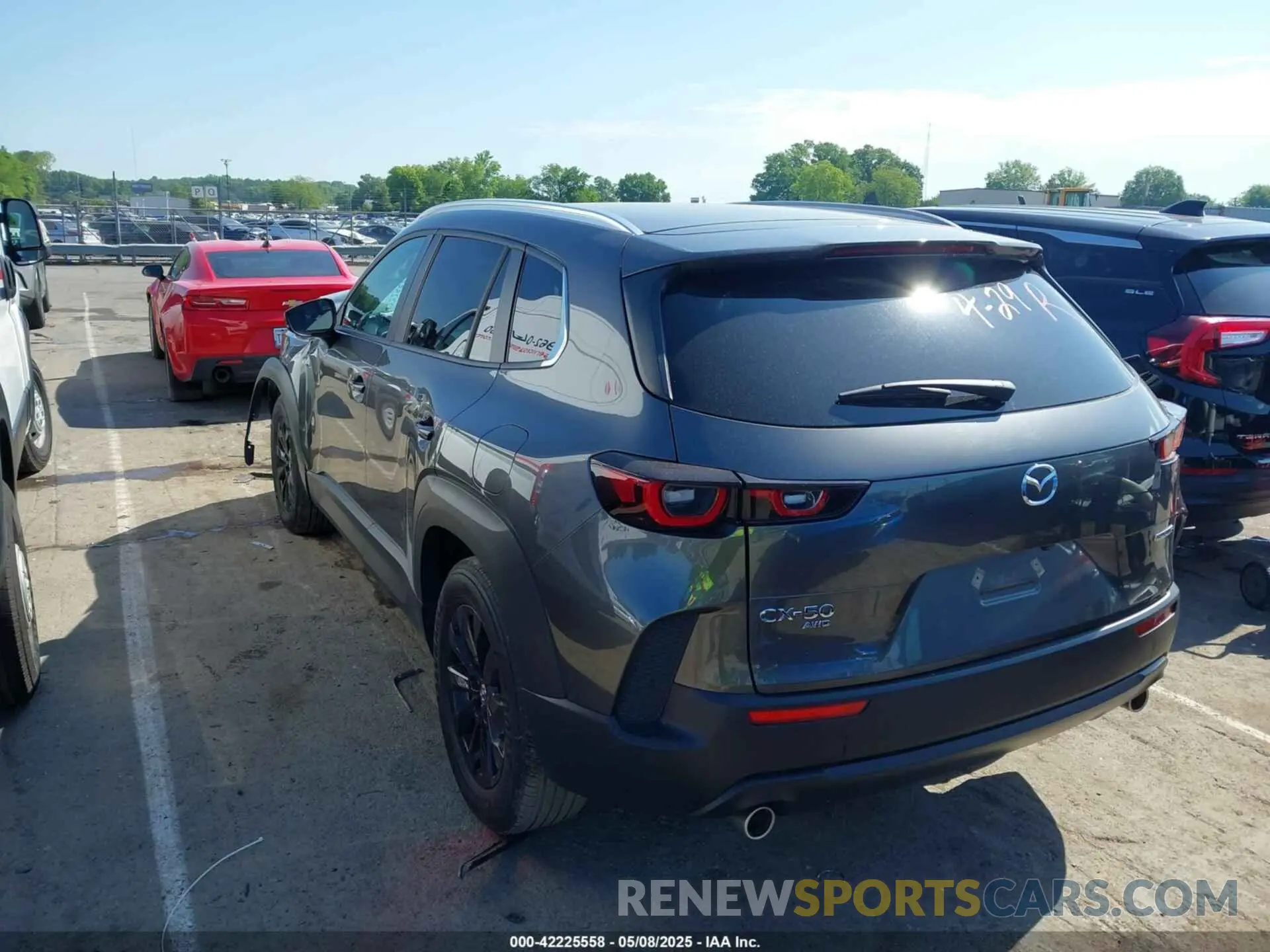 3 fotografías del automóvil dañado 7MMVABBM5SN305546 MAZDA CX-50 2025