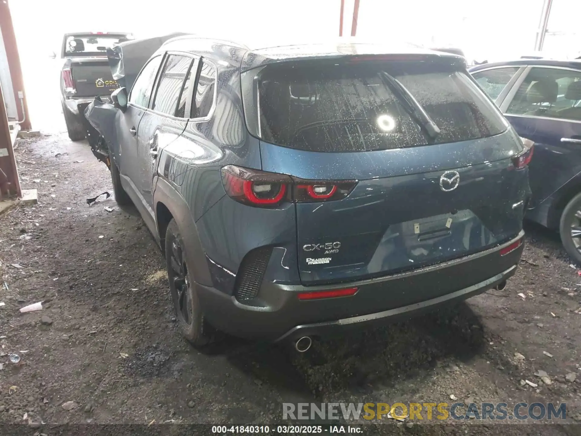 3 fotografías del automóvil dañado 7MMVABBM6SN302350 MAZDA CX-50 2025