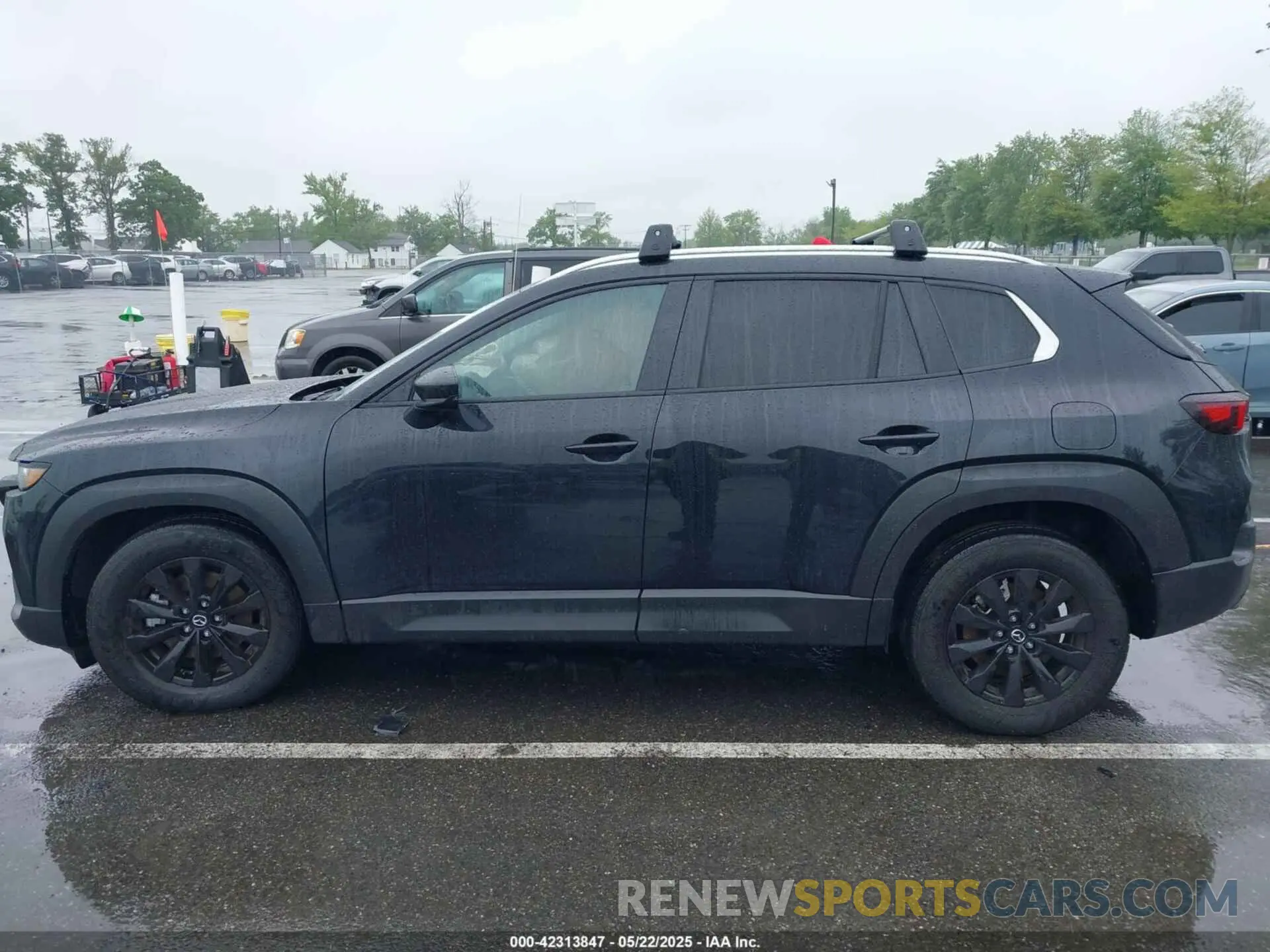 14 fotografías del automóvil dañado 7MMVABBM6SN311548 MAZDA CX-50 2025