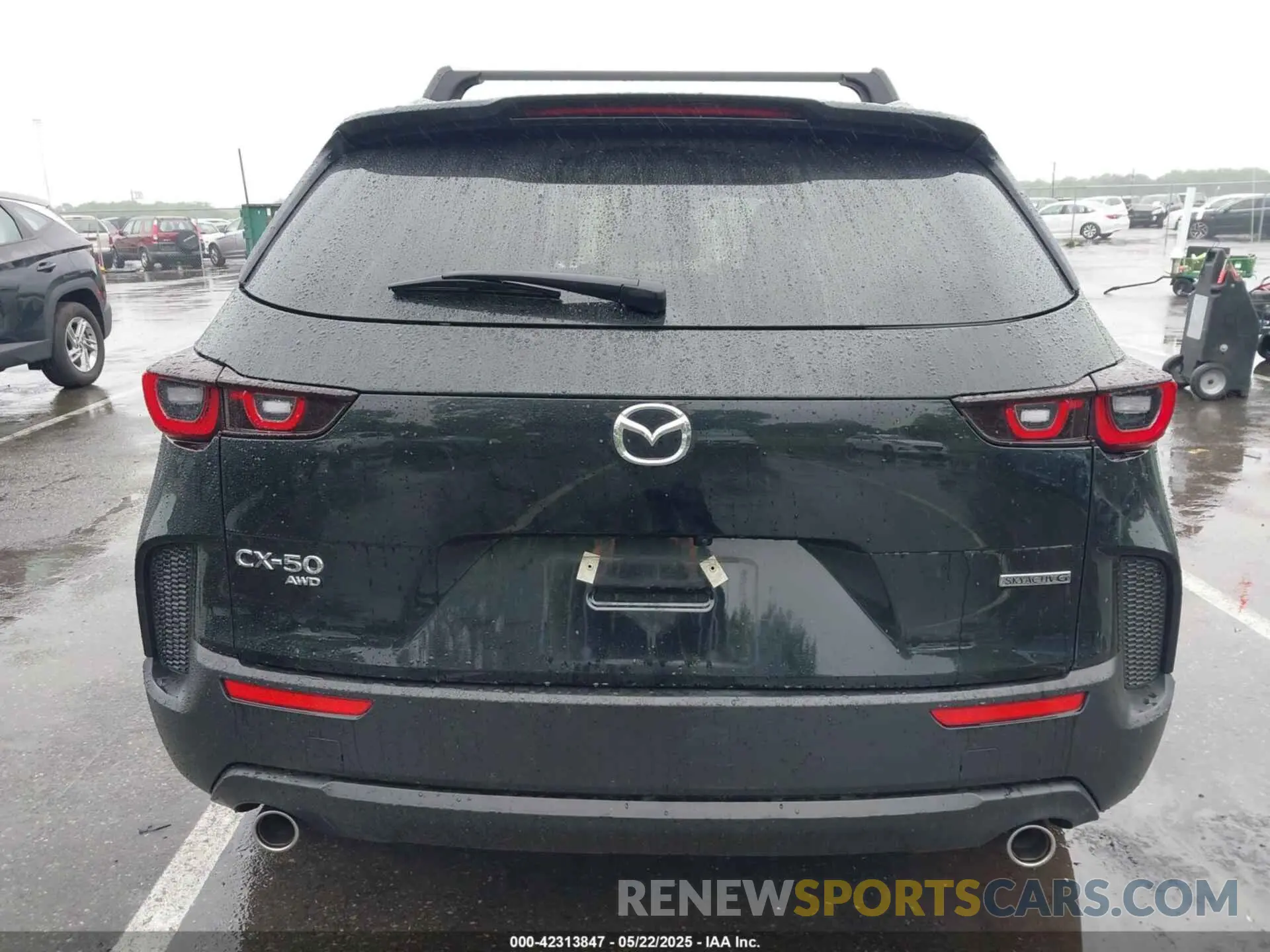 16 fotografías del automóvil dañado 7MMVABBM6SN311548 MAZDA CX-50 2025