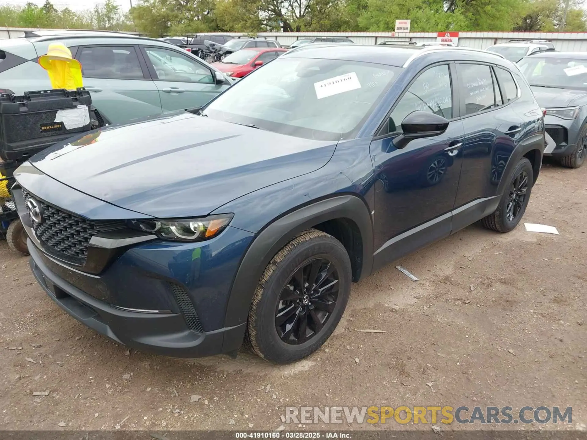 2 fotografías del automóvil dañado 7MMVABBM6SN331993 MAZDA CX-50 2025