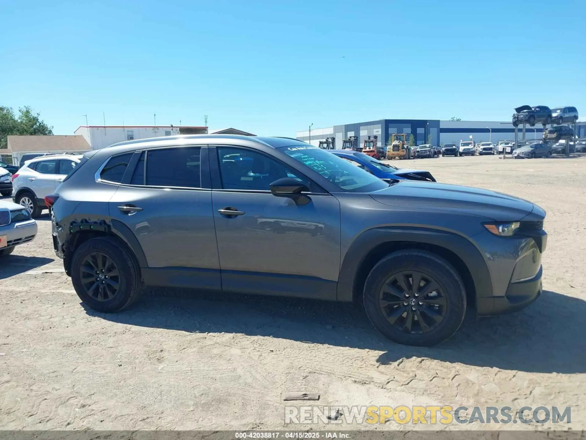 14 fotografías del automóvil dañado 7MMVABBM7SN320727 MAZDA CX-50 2025