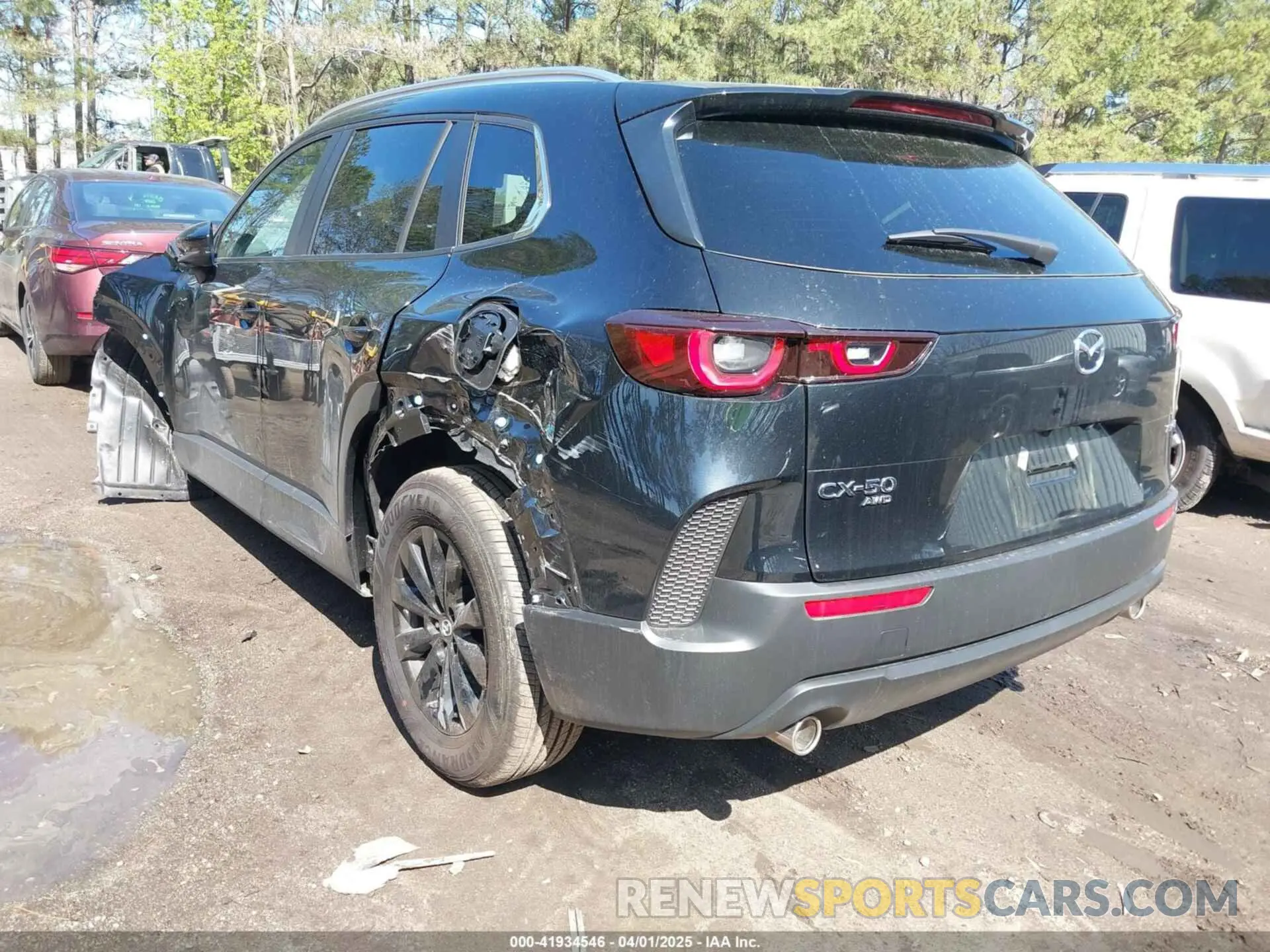 3 fotografías del automóvil dañado 7MMVABBM8SN340971 MAZDA CX-50 2025