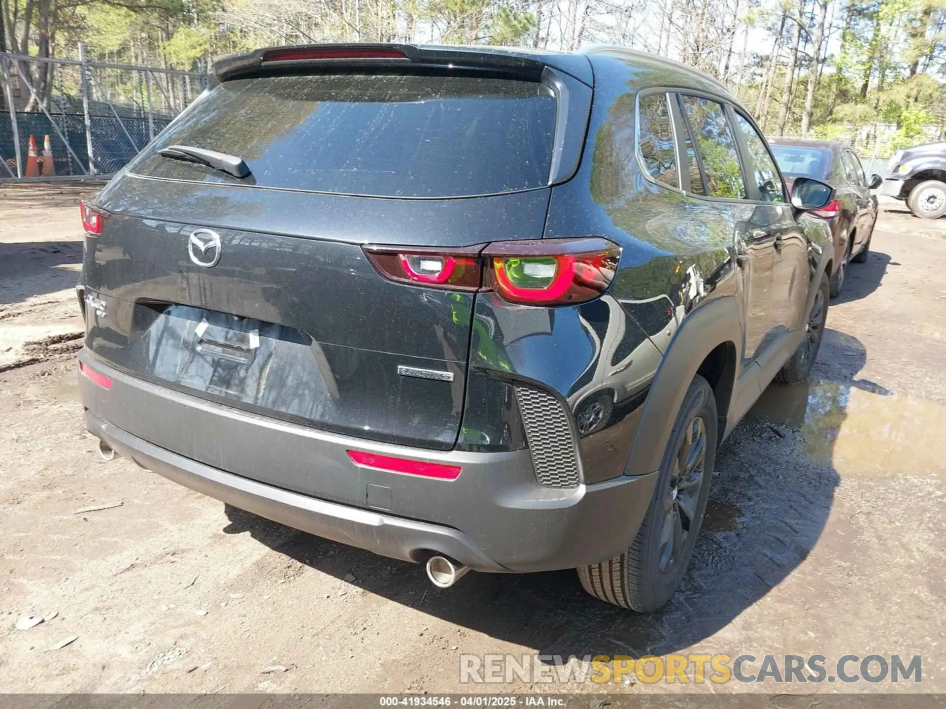 4 fotografías del automóvil dañado 7MMVABBM8SN340971 MAZDA CX-50 2025