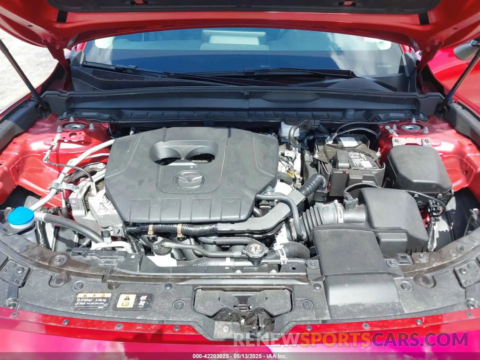 10 fotografías del automóvil dañado 7MMVABBM9SN332278 MAZDA CX-50 2025