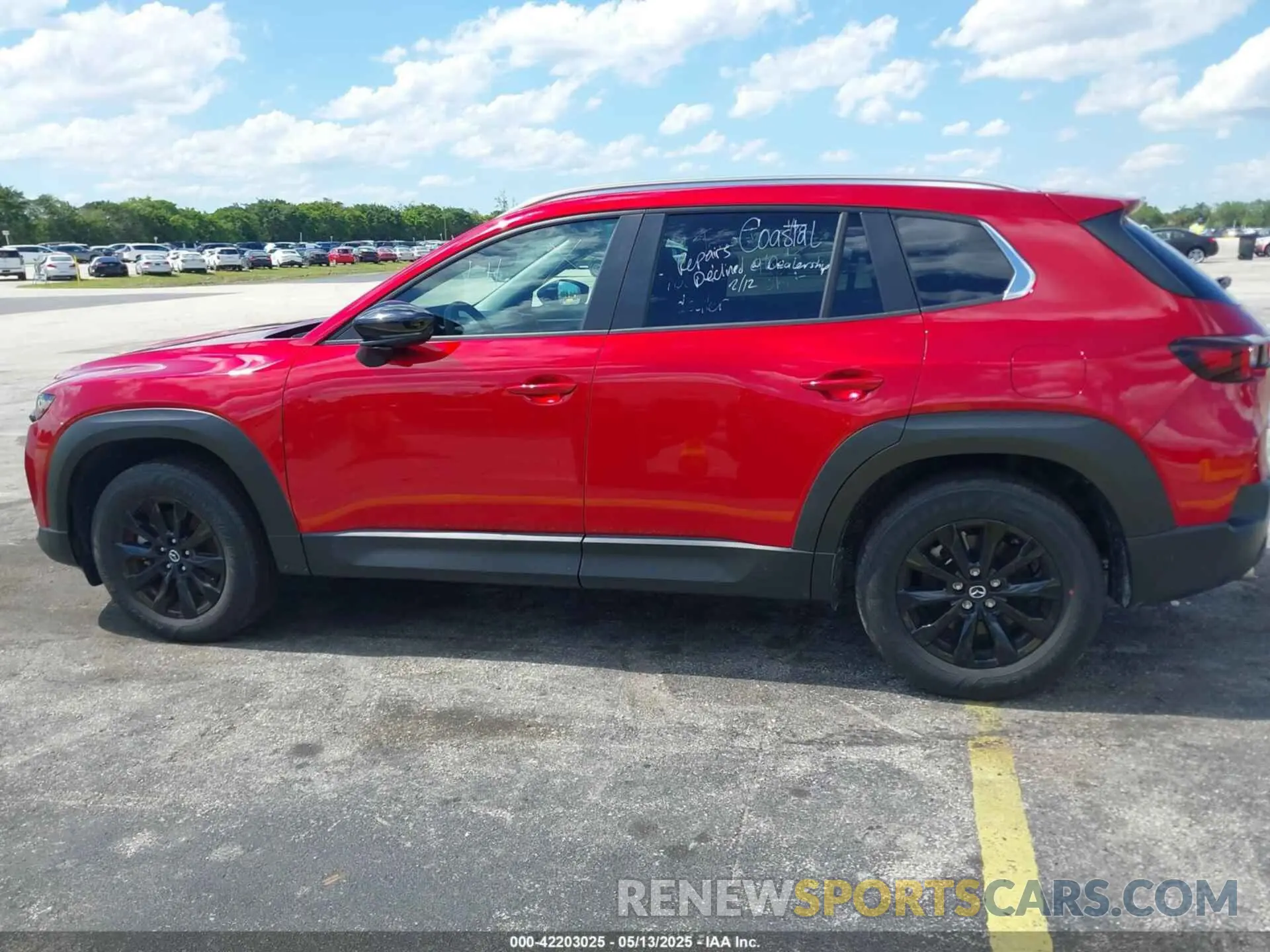 14 fotografías del automóvil dañado 7MMVABBM9SN332278 MAZDA CX-50 2025