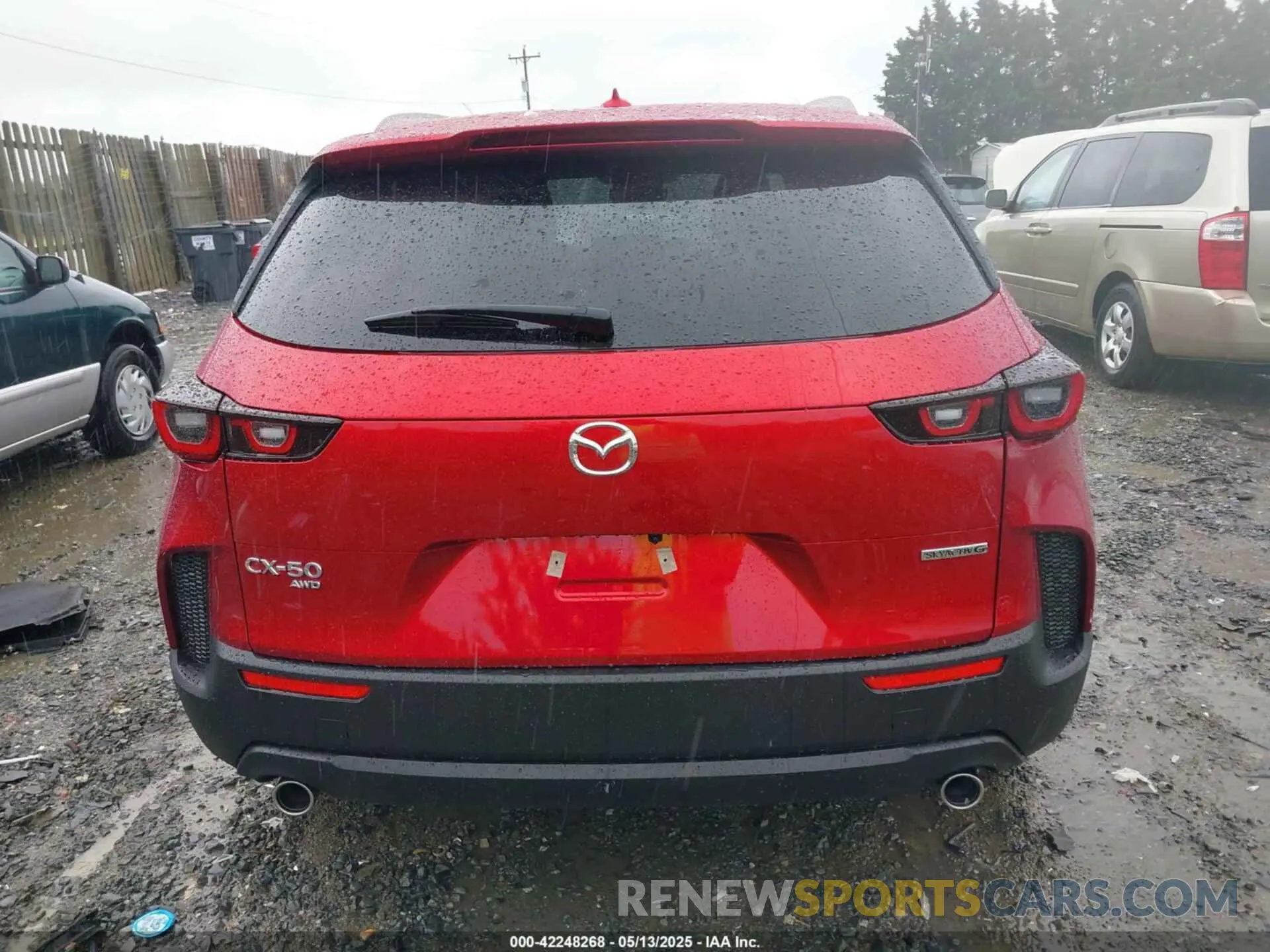17 fotografías del automóvil dañado 7MMVABDM0SN316774 MAZDA CX-50 2025