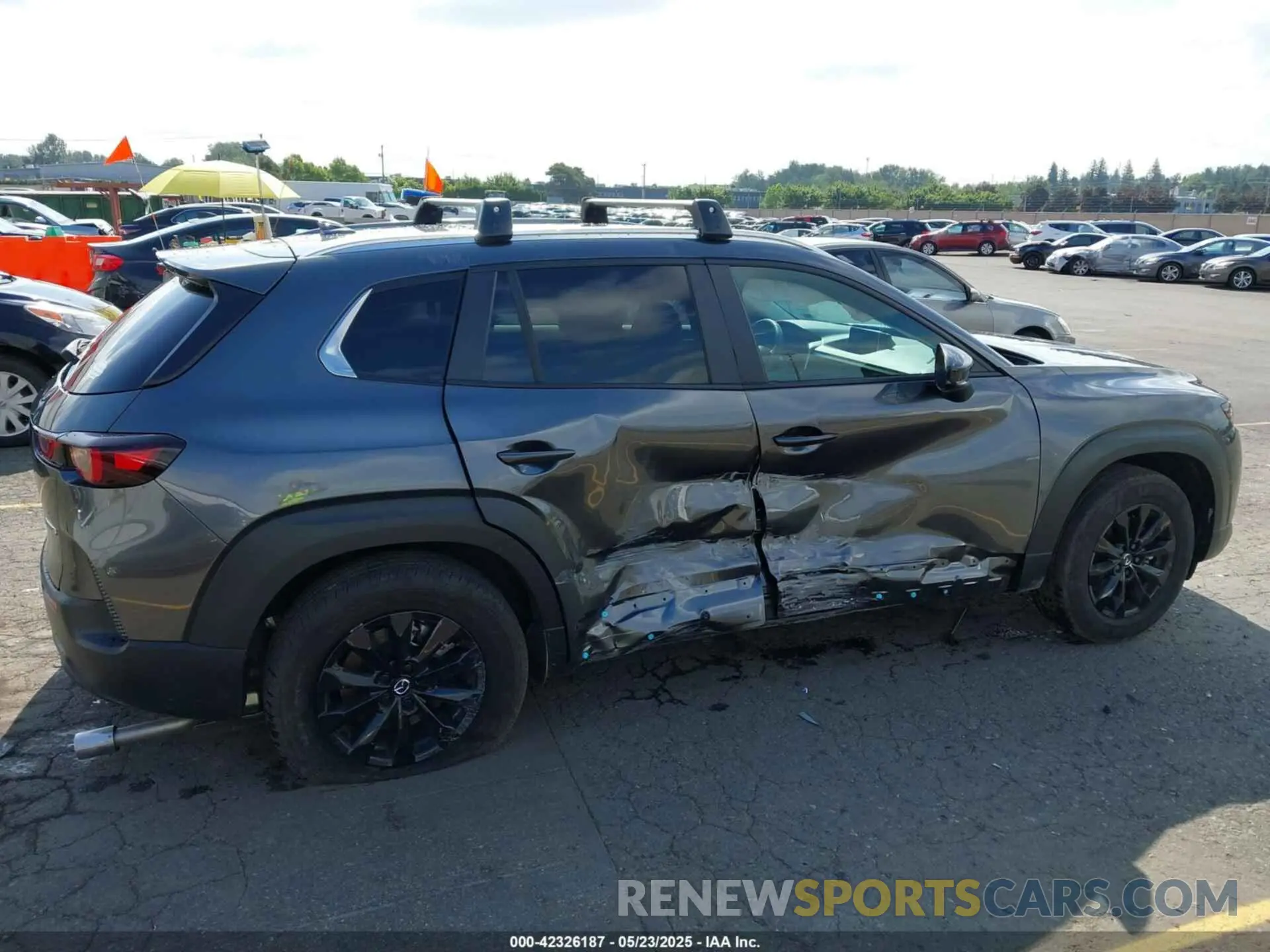 6 fotografías del automóvil dañado 7MMVABDM3SN313271 MAZDA CX-50 2025