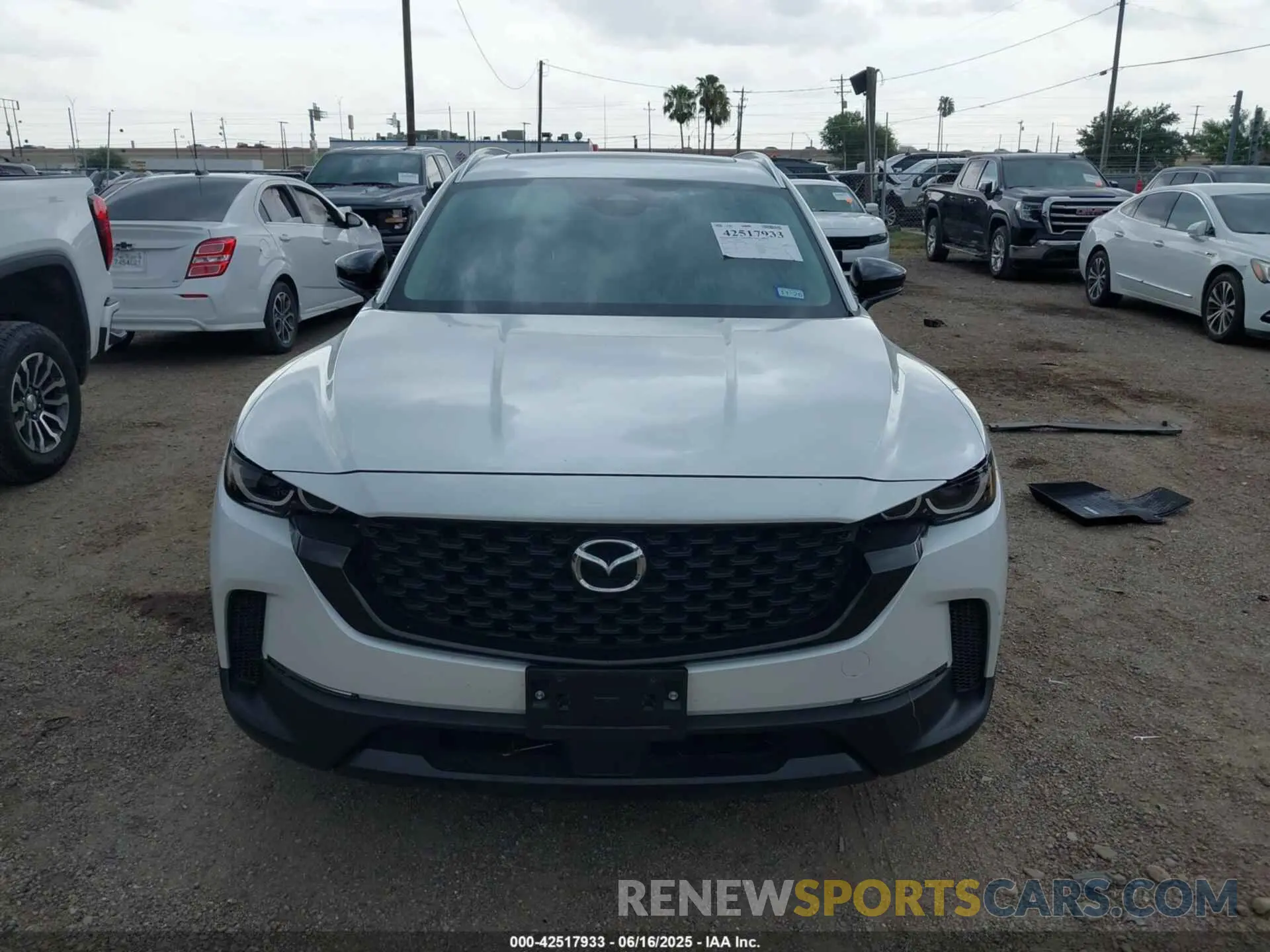 12 fotografías del automóvil dañado 7MMVABDM6SN306573 MAZDA CX-50 2025