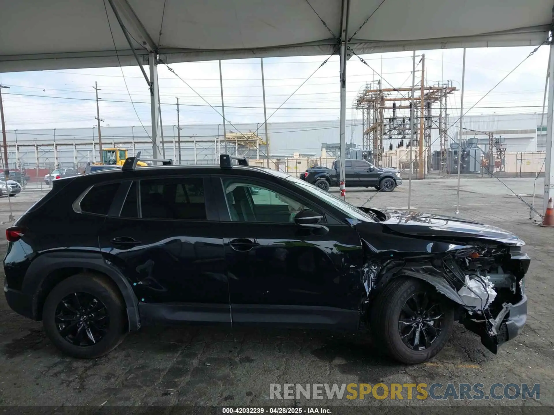 13 fotografías del automóvil dañado 7MMVABDM7SN316027 MAZDA CX-50 2025