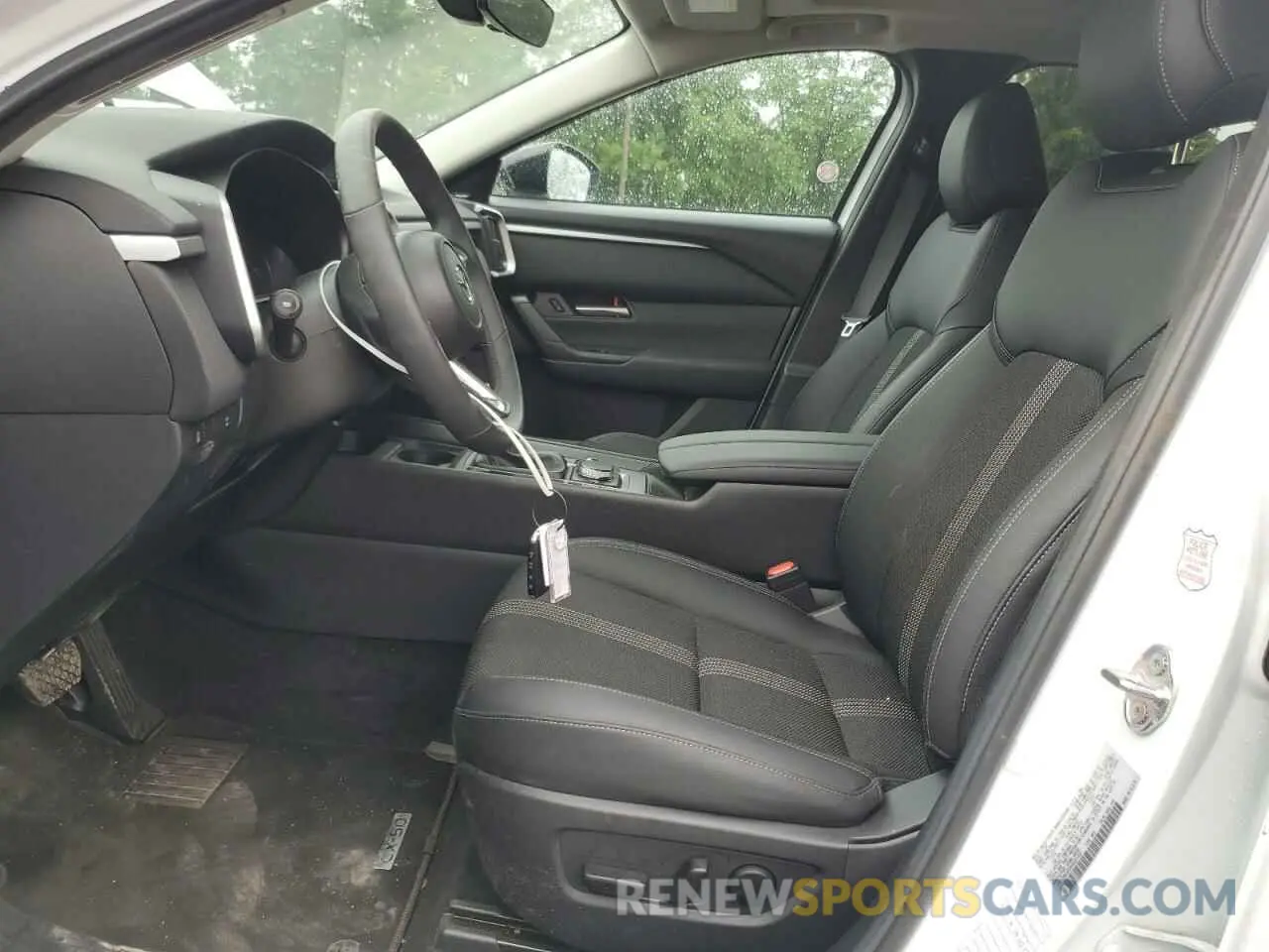 7 fotografías del automóvil dañado 7MMVABDM9SN331032 MAZDA CX-50 2025