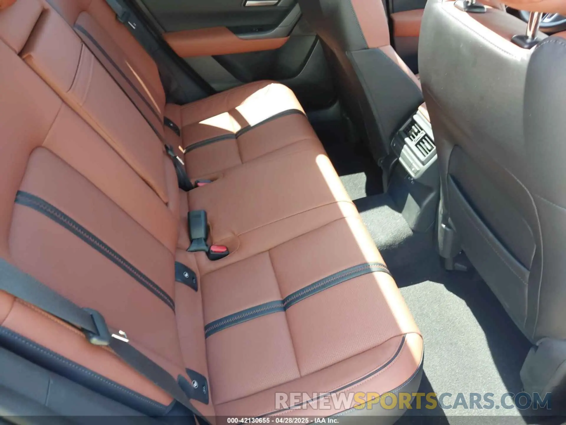 8 fotografías del automóvil dañado 7MMVABDY0SN336168 MAZDA CX-50 2025