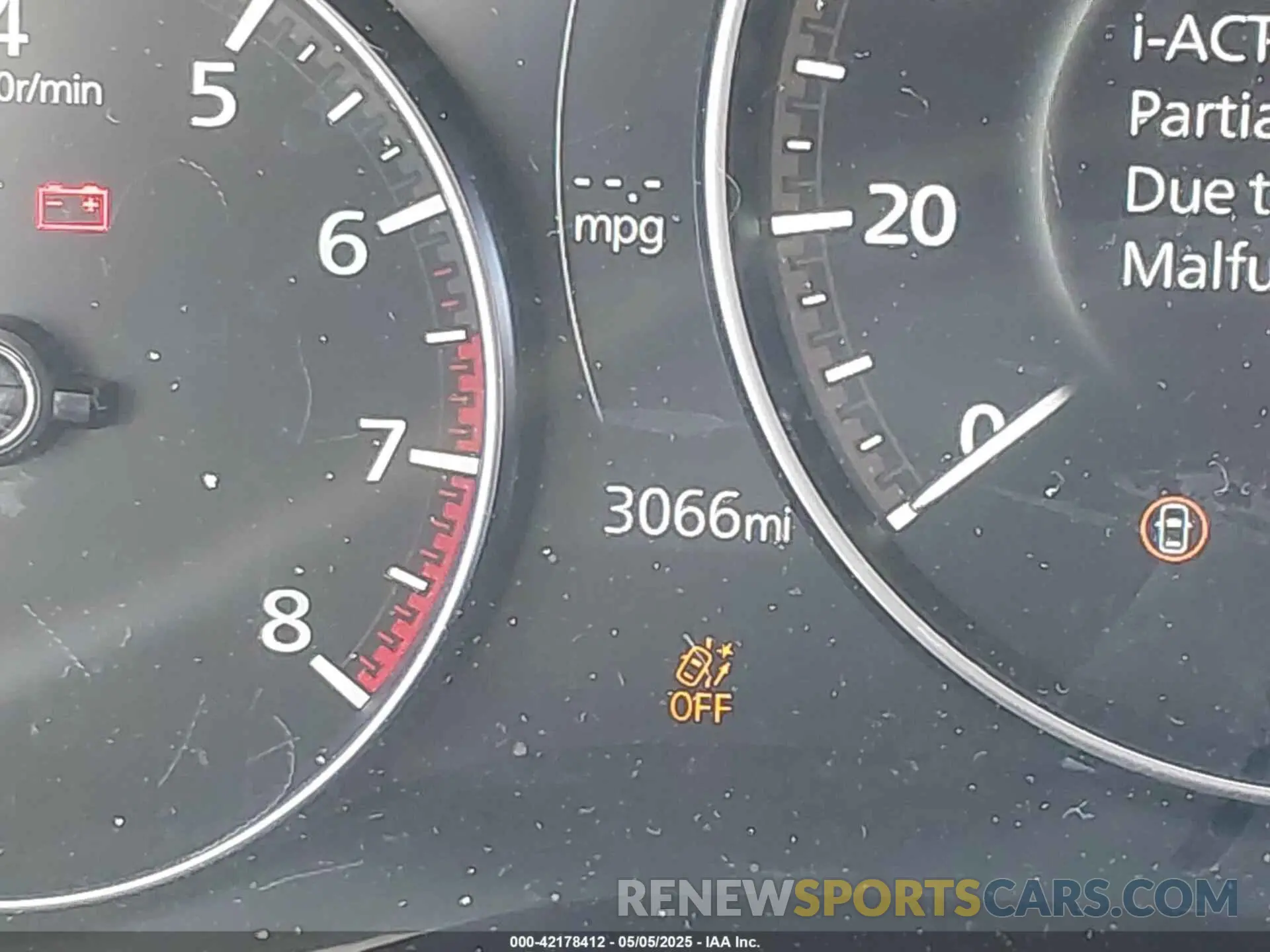 15 fotografías del automóvil dañado 7MMVABEM5SN318292 MAZDA CX-50 2025