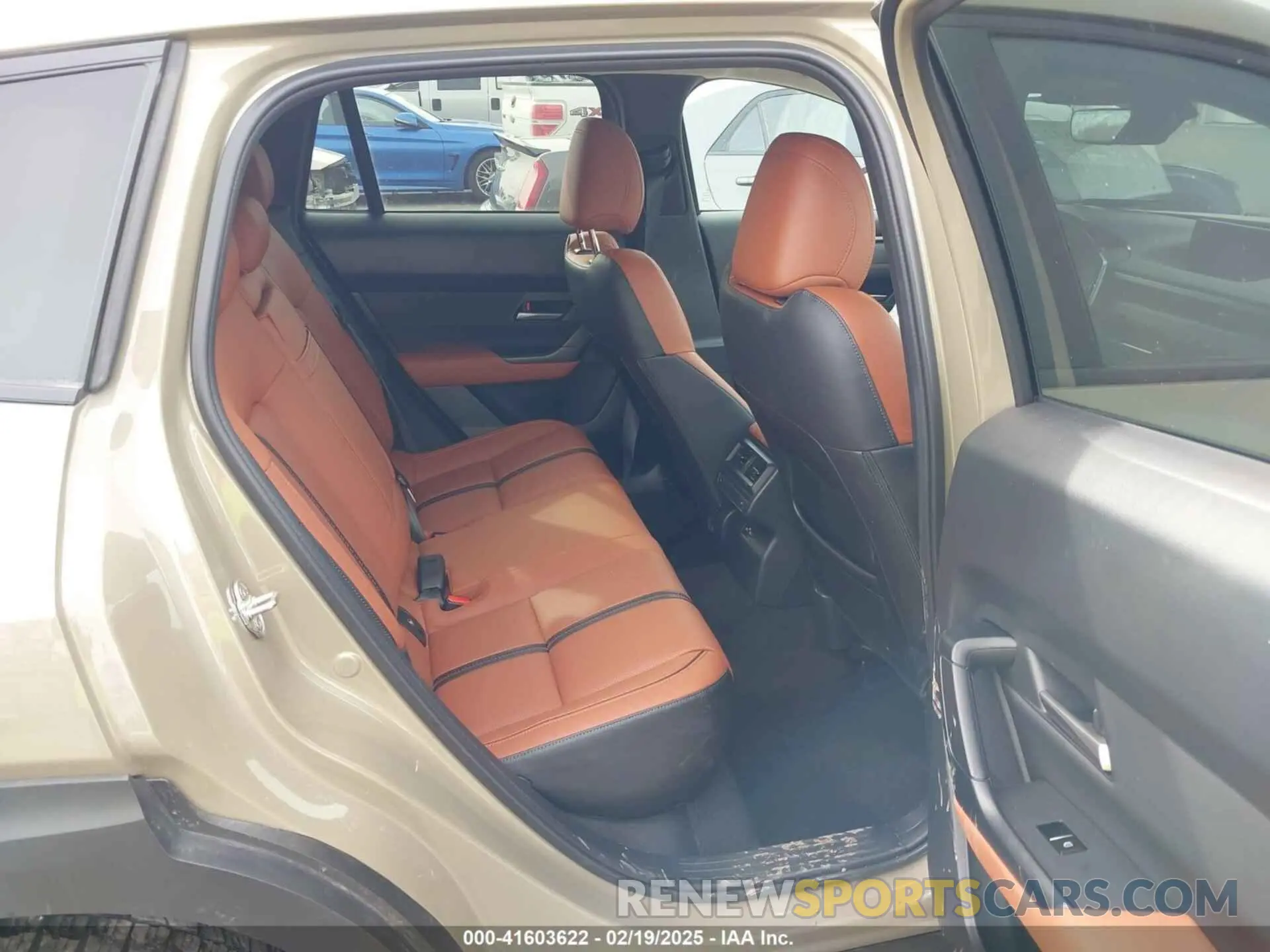 8 fotografías del automóvil dañado 7MMVABXY5SN311620 MAZDA CX-50 2025