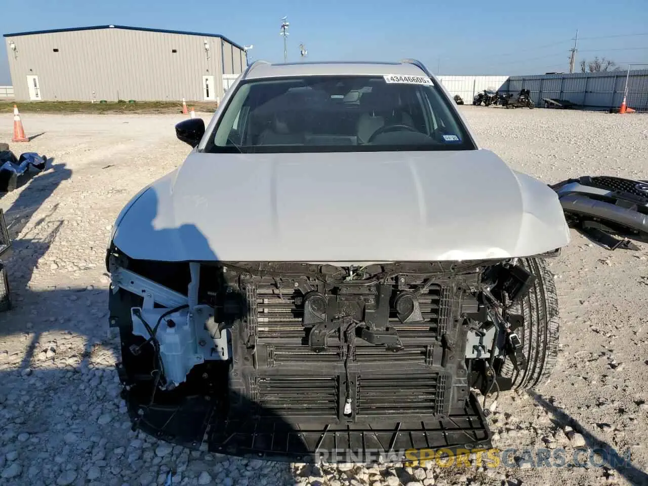 5 fotografías del automóvil dañado 7MMVABXY5PN137443 MAZDA CX-50 BASE 2023
