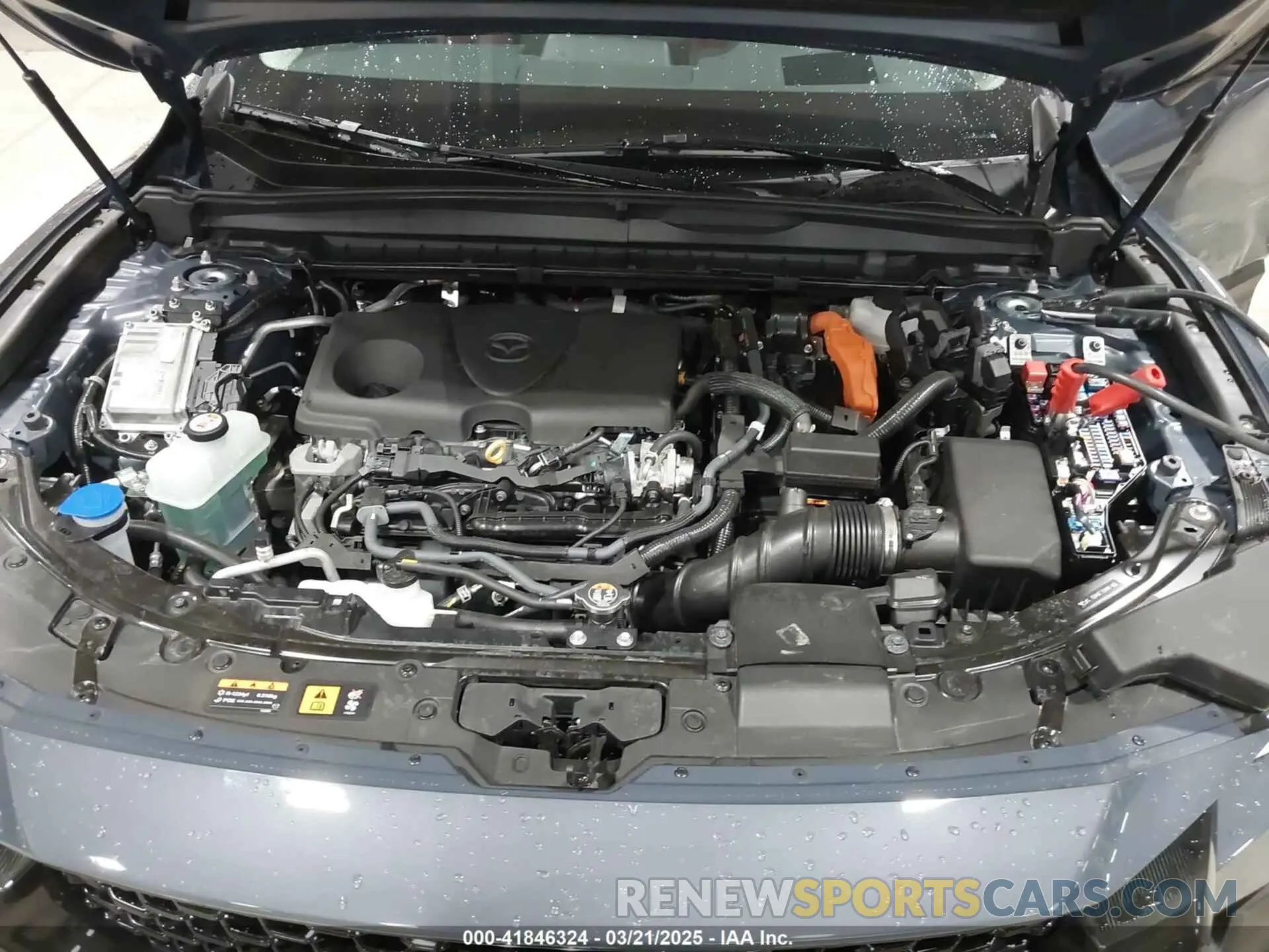 10 fotografías del automóvil dañado 7MMVAAEW1SN102161 MAZDA CX-50 HYBRID 2025