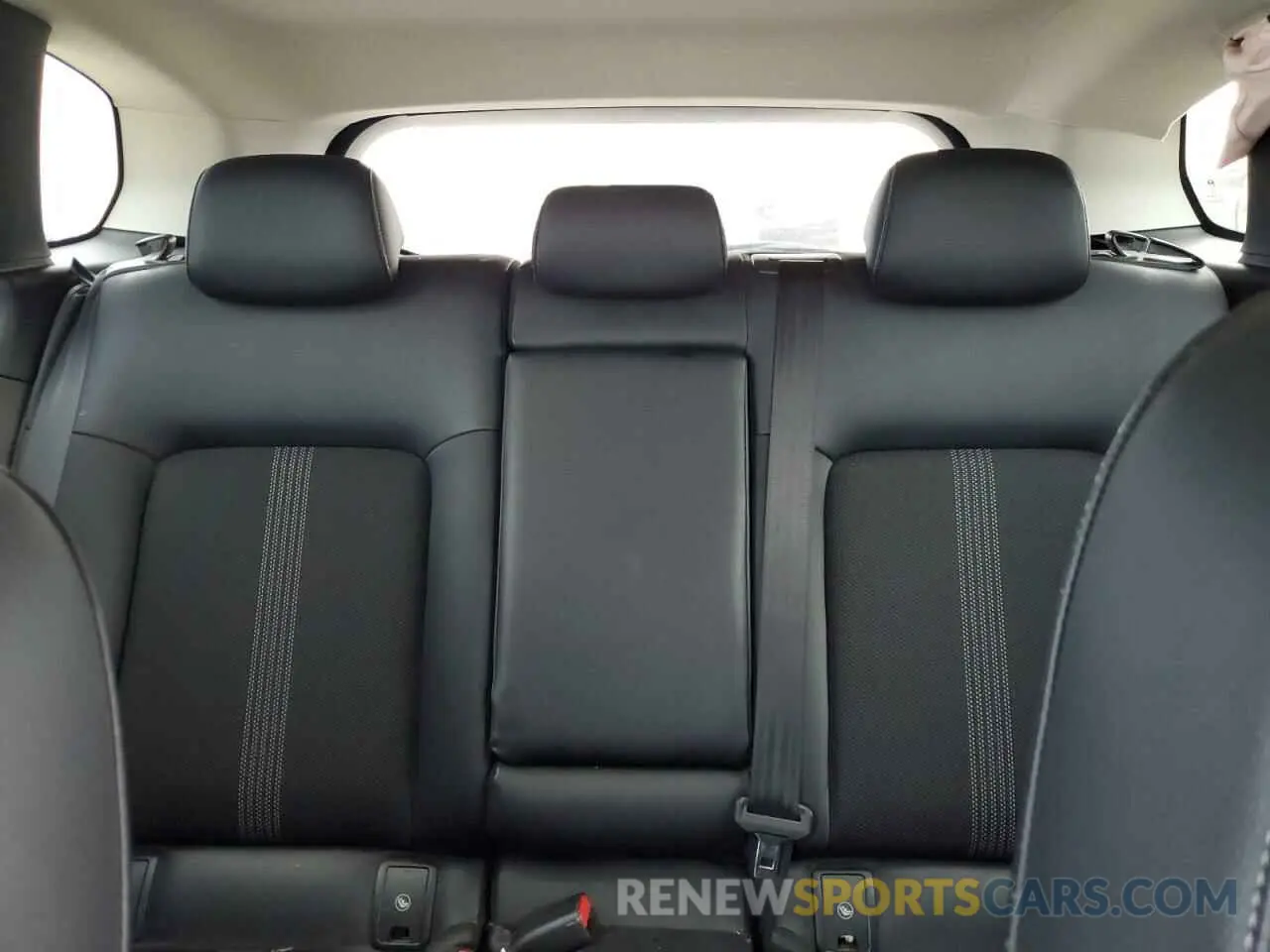 10 fotografías del automóvil dañado 7MMVABCM1PN105009 MAZDA CX-50 PREF 2023