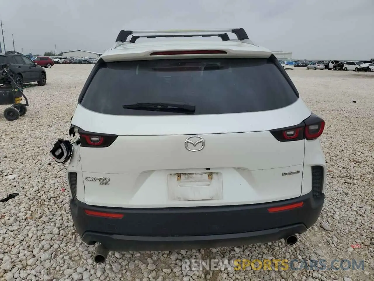 6 fotografías del automóvil dañado 7MMVABCM1PN105009 MAZDA CX-50 PREF 2023