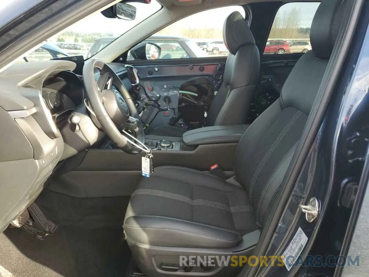 7 fotografías del automóvil dañado 7MMVABCM1PN120738 MAZDA CX-50 PREF 2023