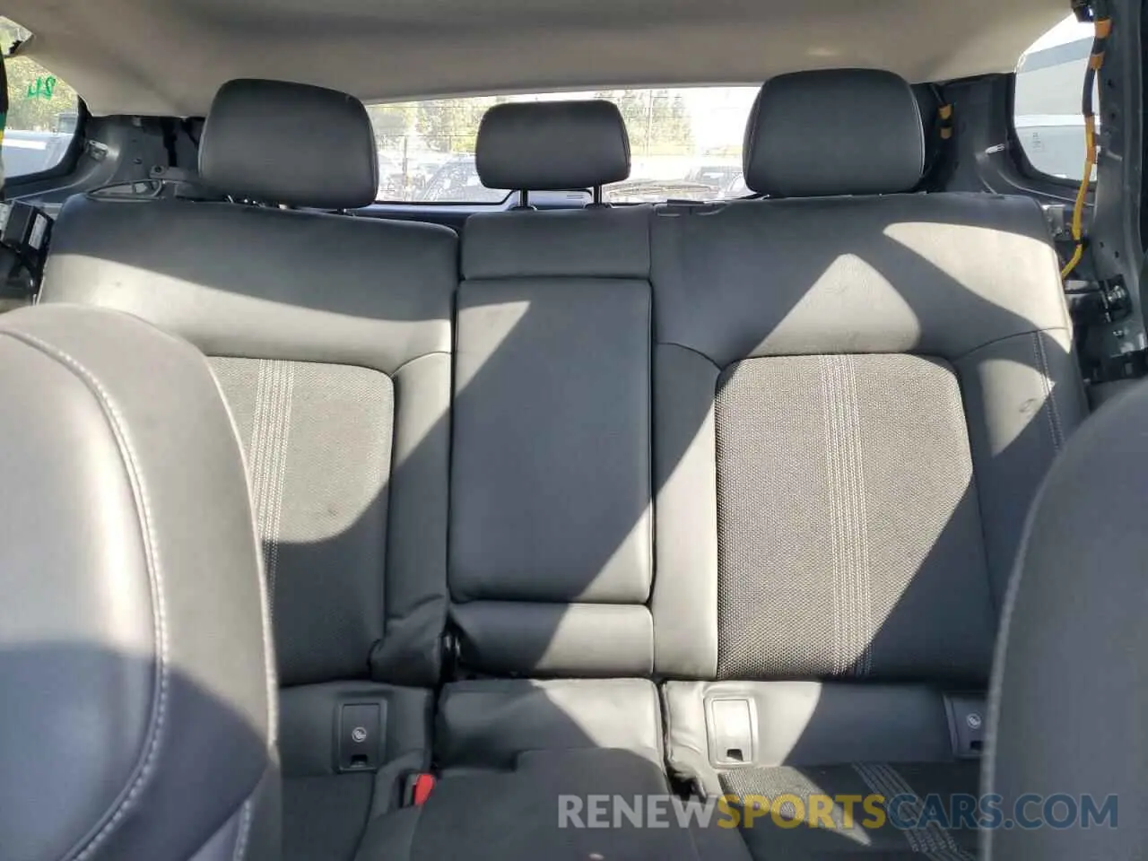 10 fotografías del automóvil dañado 7MMVABCM3PN113614 MAZDA CX-50 PREF 2023