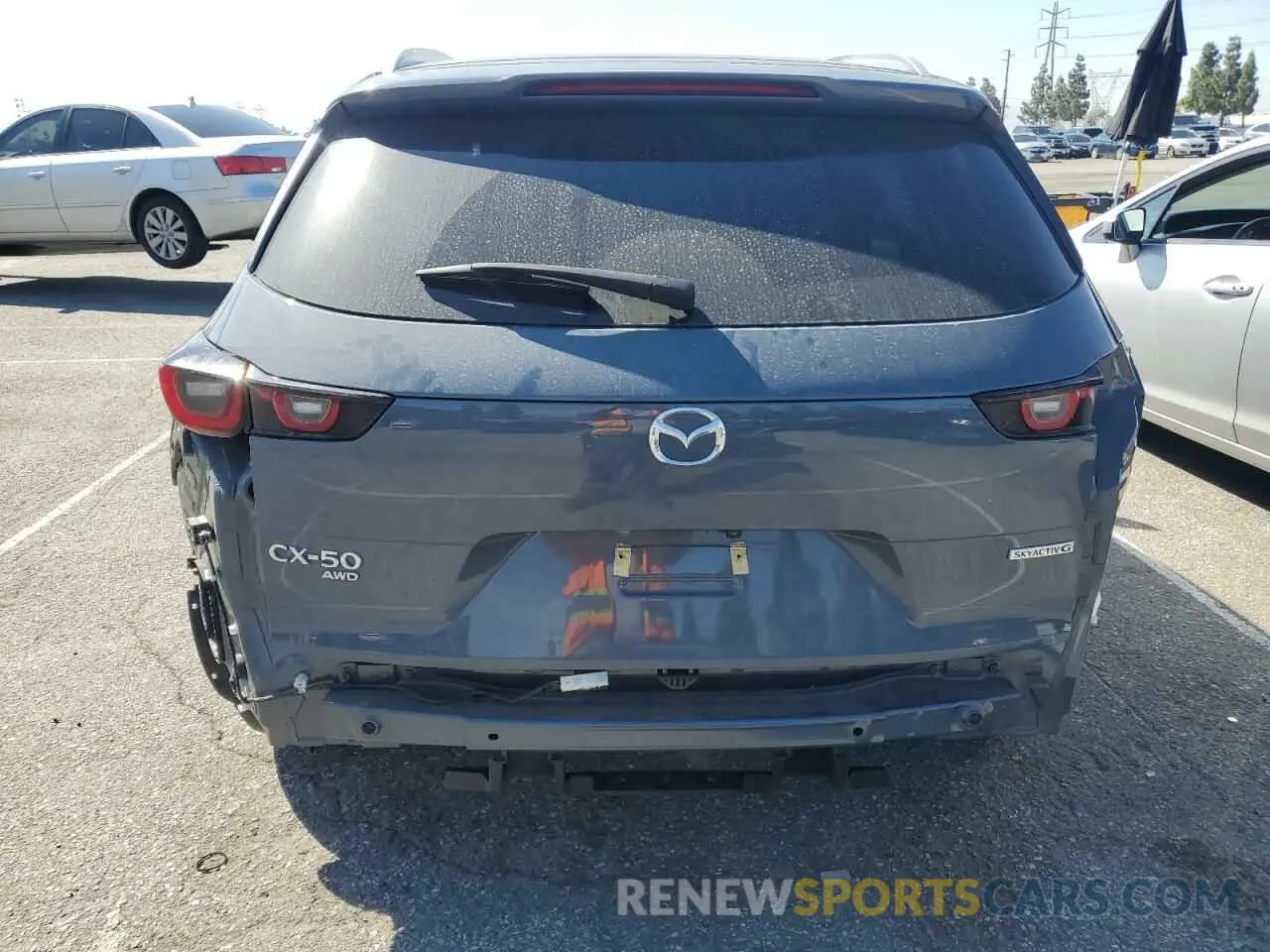 6 fotografías del automóvil dañado 7MMVABCM3PN113614 MAZDA CX-50 PREF 2023