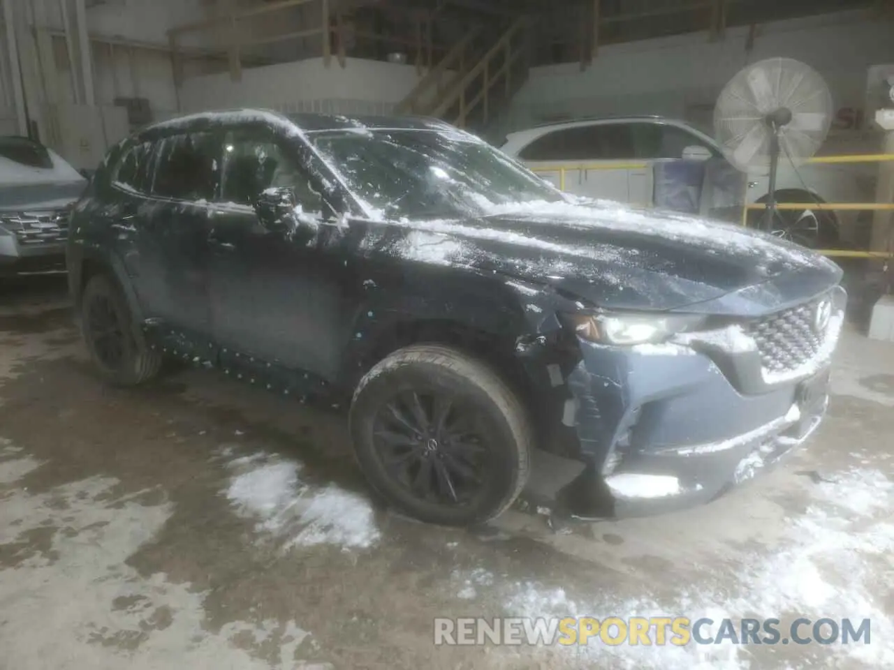 4 fotografías del automóvil dañado 7MMVABCM5PN123870 MAZDA CX-50 PREF 2023