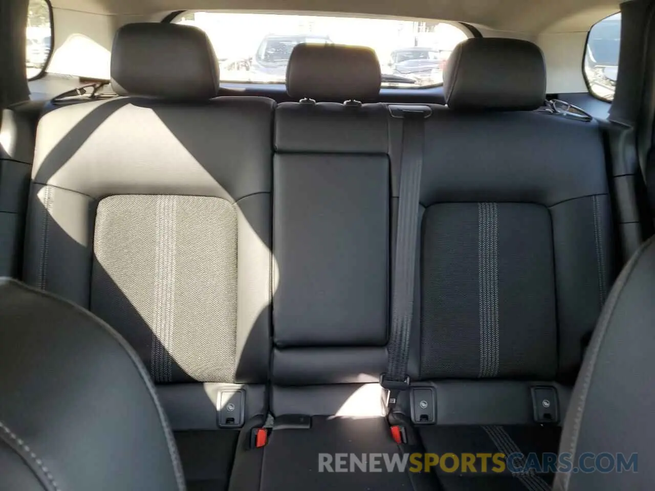 10 fotografías del automóvil dañado 7MMVABCM5PN126896 MAZDA CX-50 PREF 2023