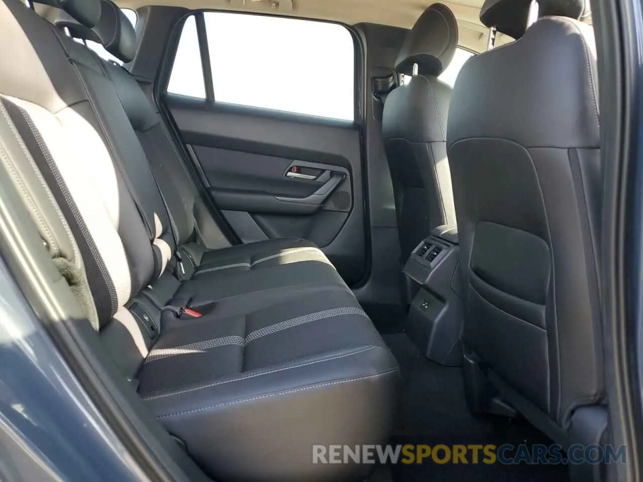11 fotografías del automóvil dañado 7MMVABCM5PN126896 MAZDA CX-50 PREF 2023